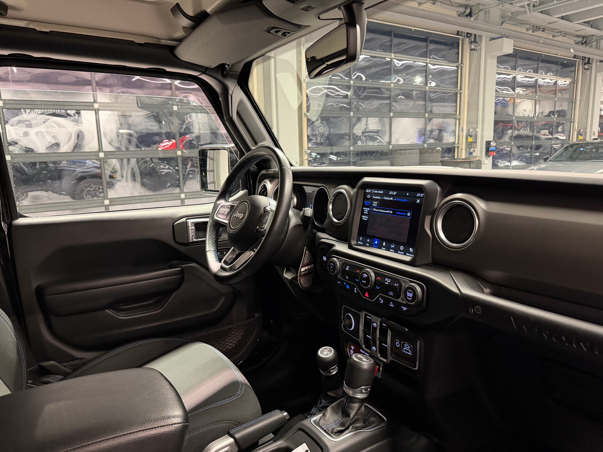 JEEP Wrangler 2.0 Turbo Rubicon Unlimited 4xe-image-17