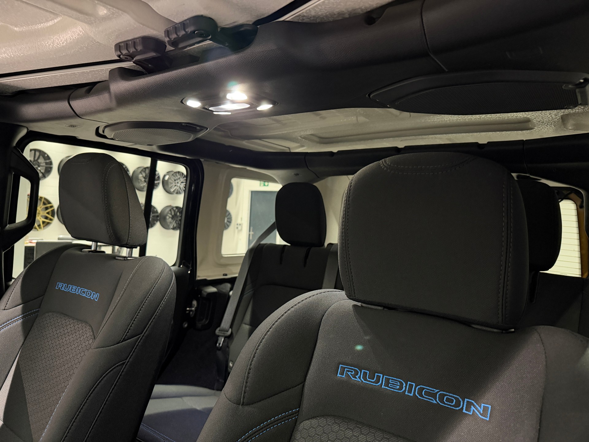JEEP Wrangler 2.0 Turbo Rubicon Unlimited 4xe-image-18