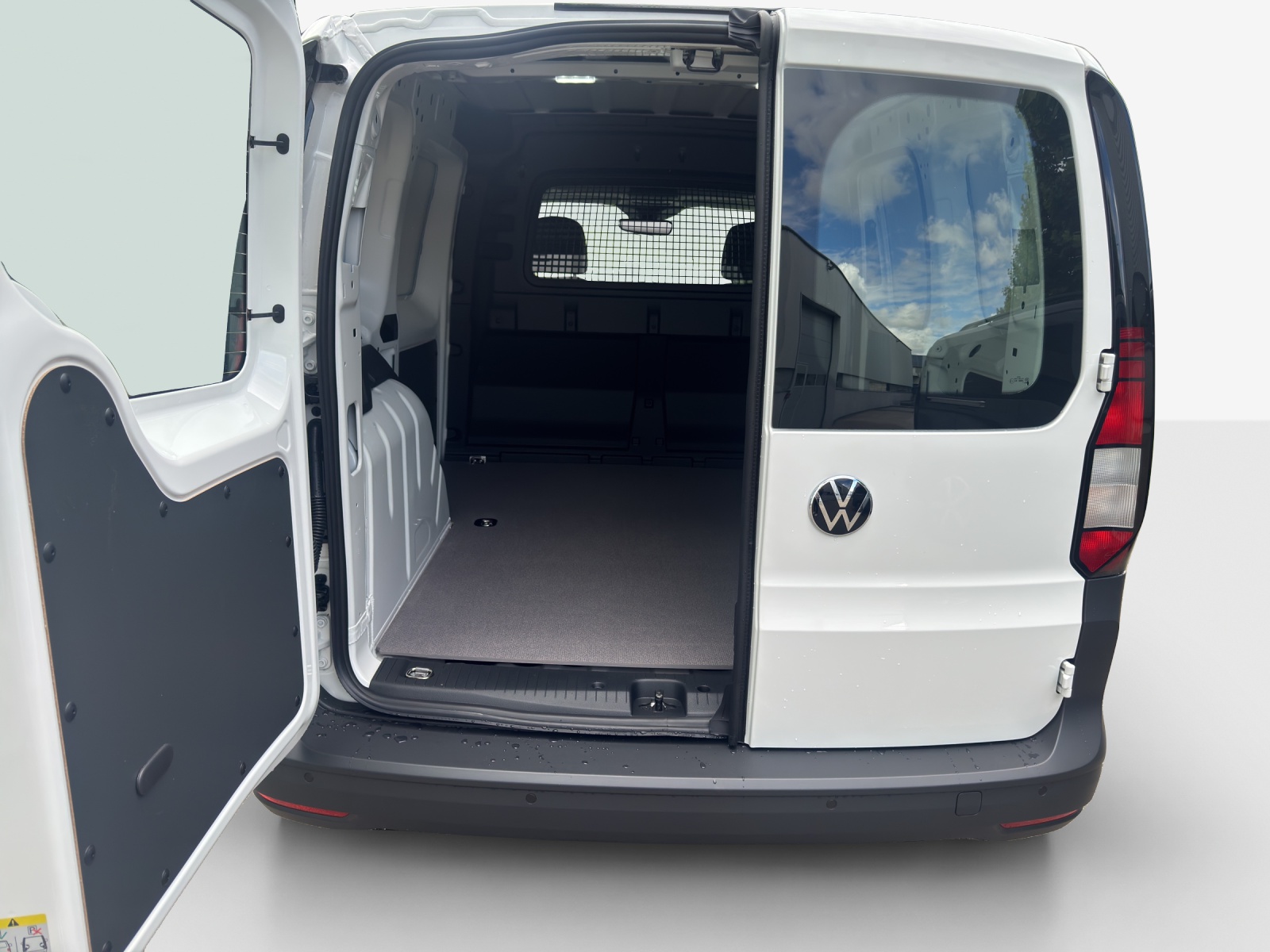 VW Caddy Cargo 1.5 TSI Entry-image-14
