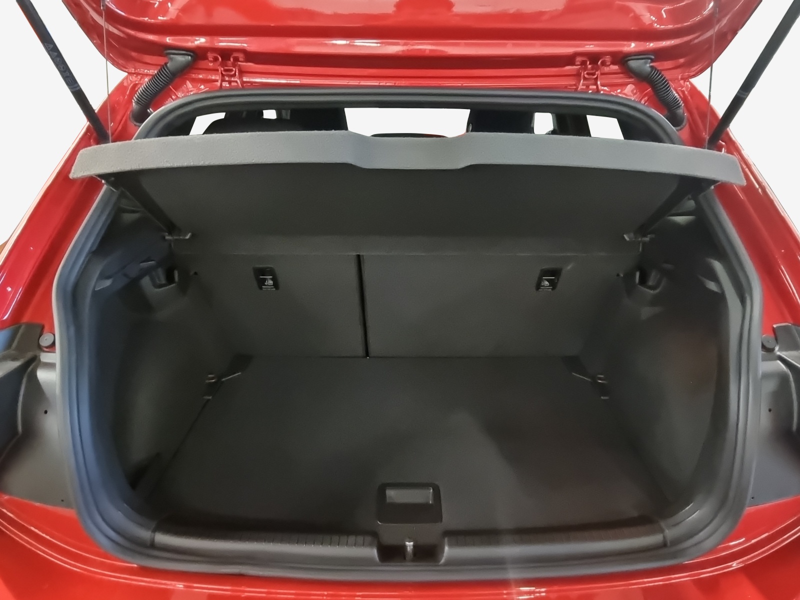 VW Polo 1.0 TSI R-Line United DSG-image-12