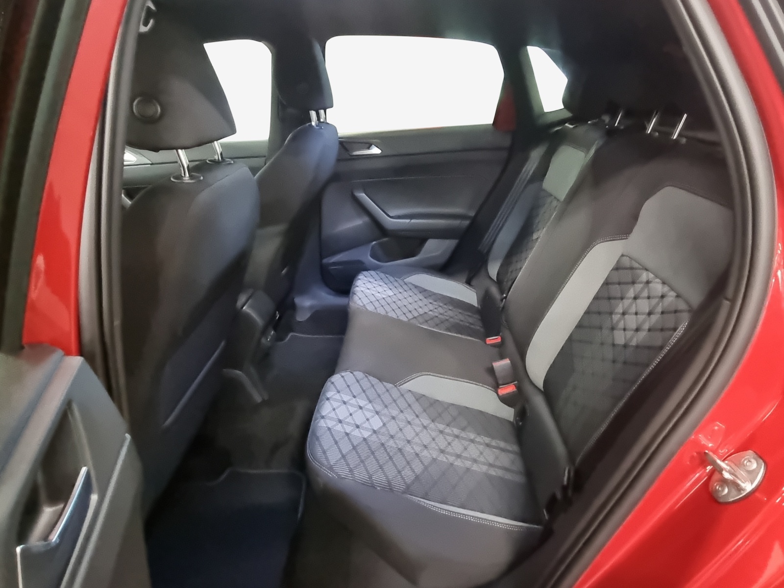 VW Polo 1.0 TSI R-Line United DSG-image-11