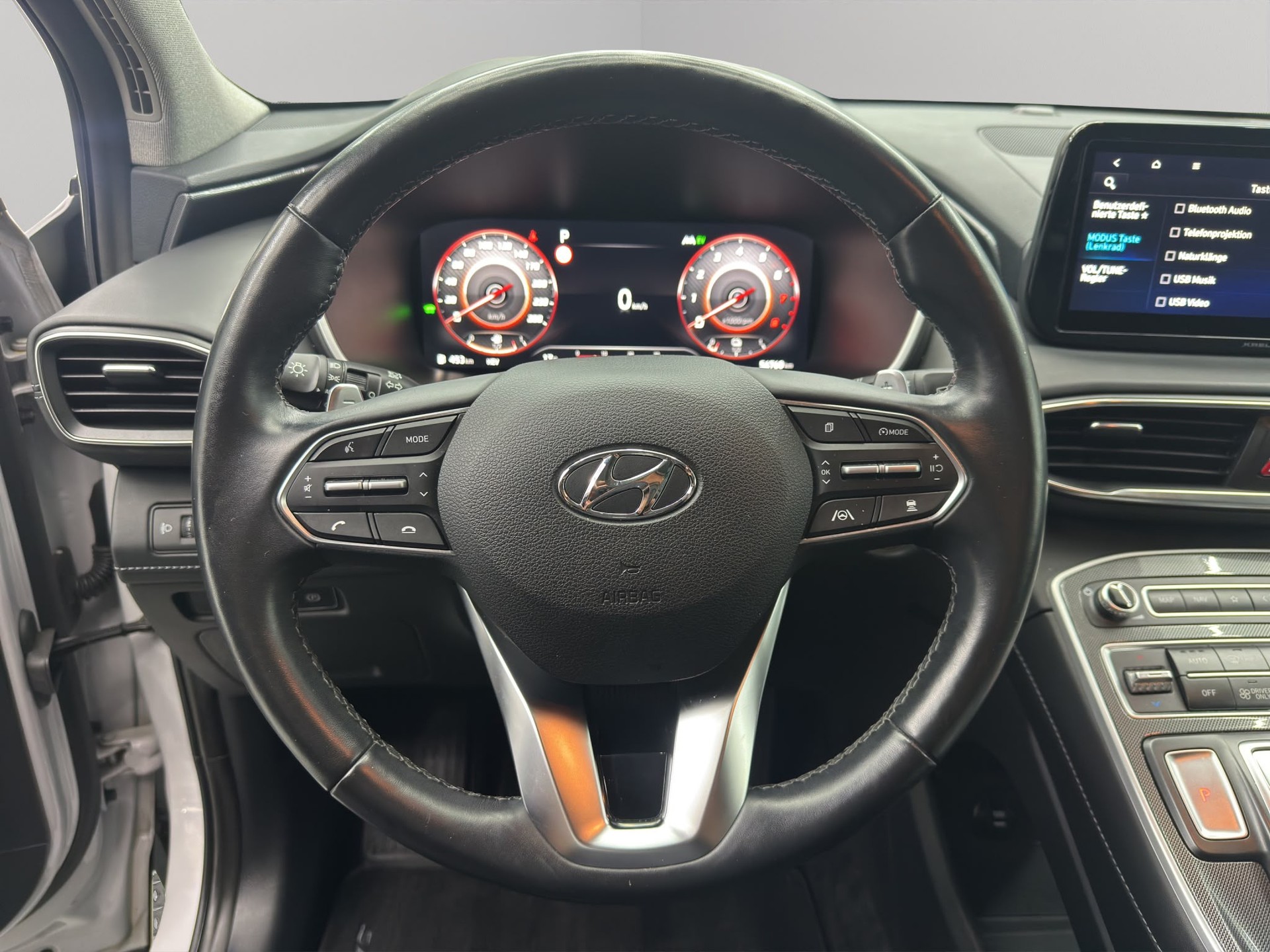 HYUNDAI Santa Fe 1.6 T-GDi PHEV Vertex 4WD Automatic-image-13