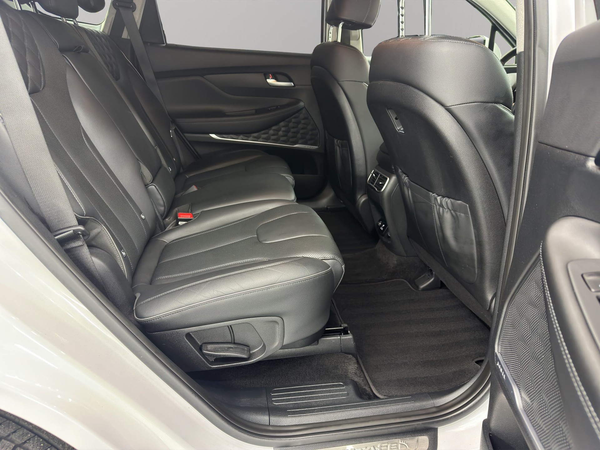 HYUNDAI Santa Fe 1.6 T-GDi PHEV Vertex 4WD Automatic-image-11