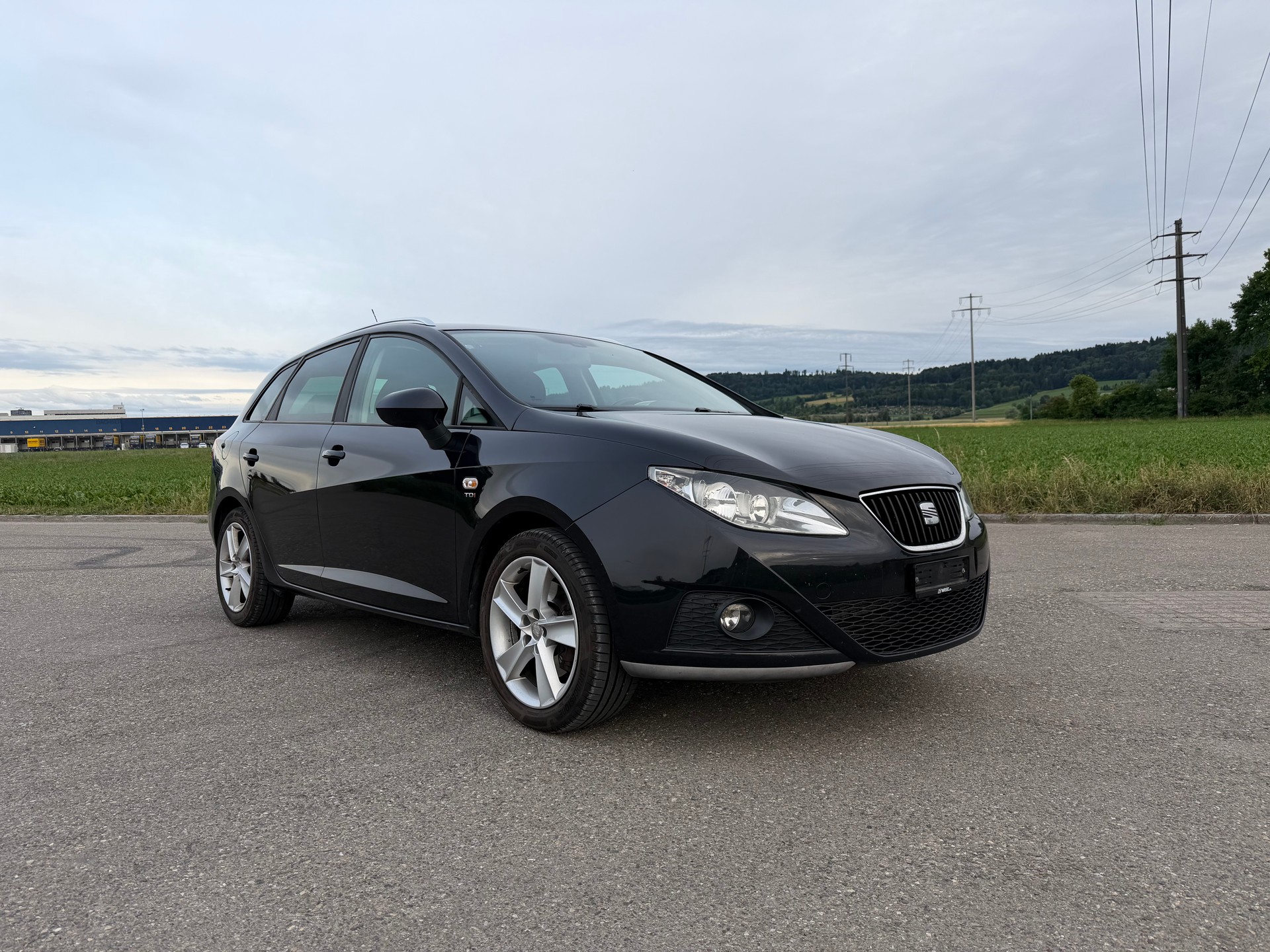 SEAT Ibiza ST 1.6 TDI Sport-image-2