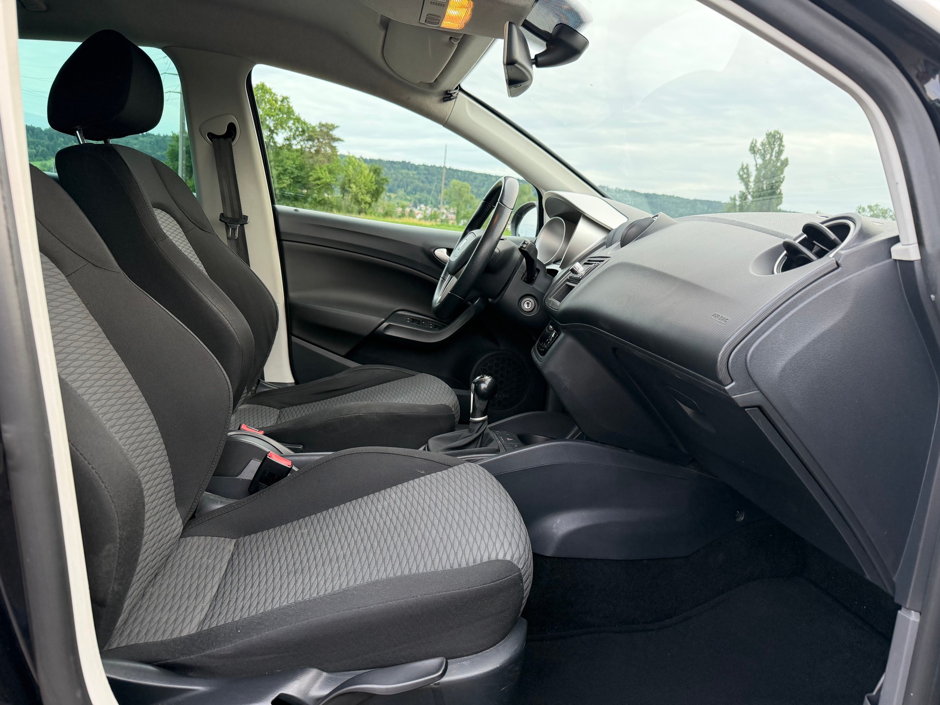 SEAT Ibiza ST 1.6 TDI Sport-image-11