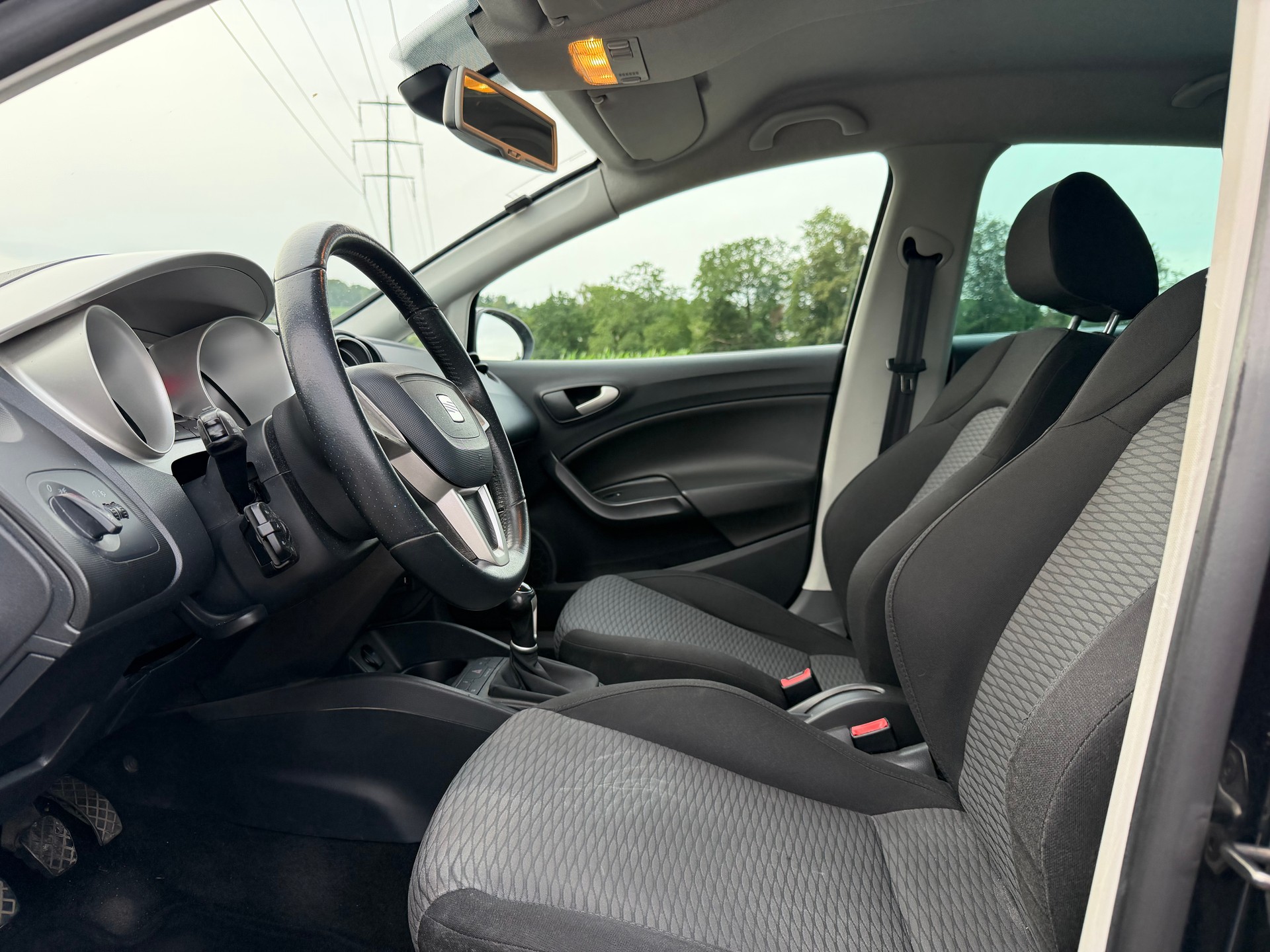 SEAT Ibiza ST 1.6 TDI Sport-image-9