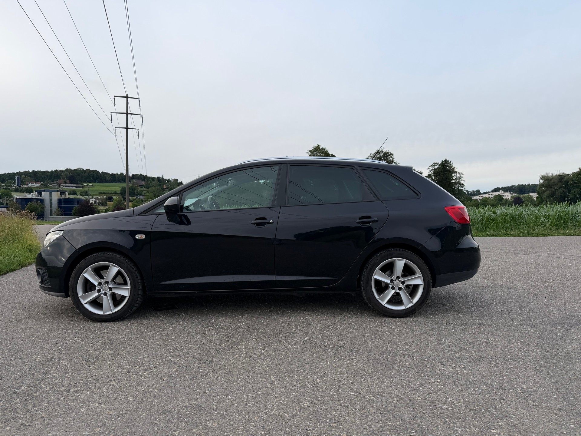 SEAT Ibiza ST 1.6 TDI Sport-image-7