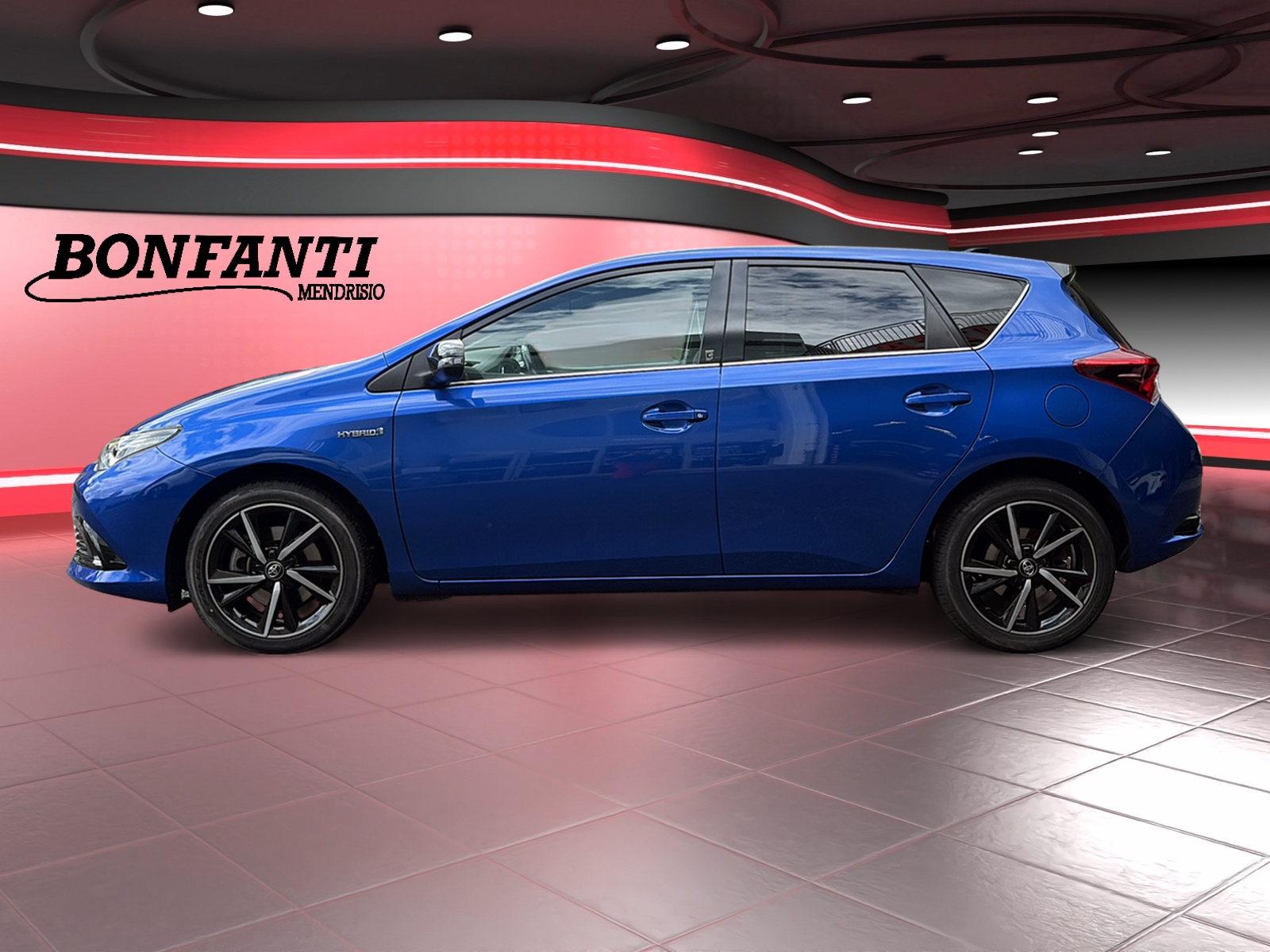 TOYOTA Auris 1.8 HSD Limited-image-3