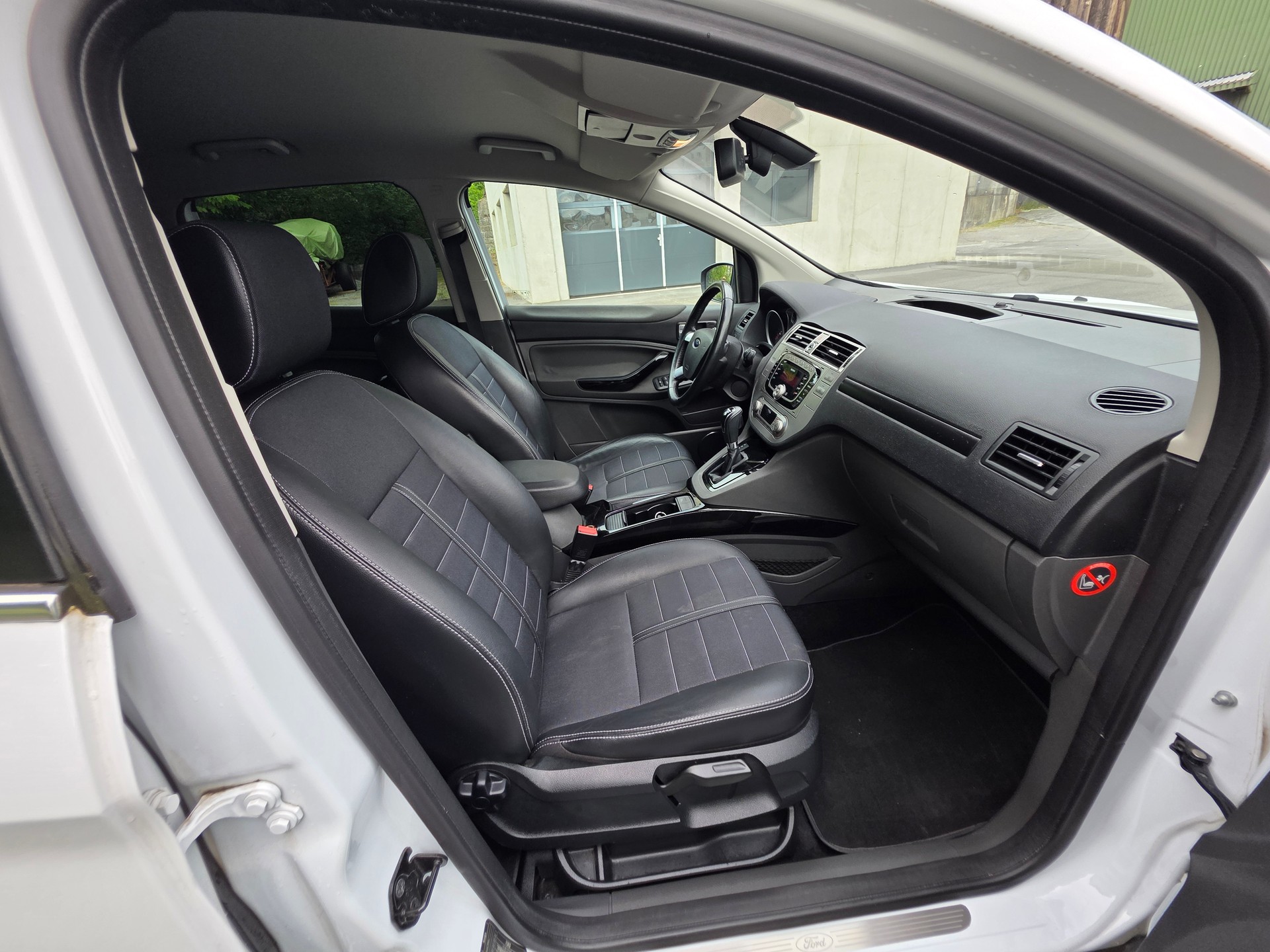 FORD Kuga 2.0 TDCi Titanium 4WD PowerShift-image-20