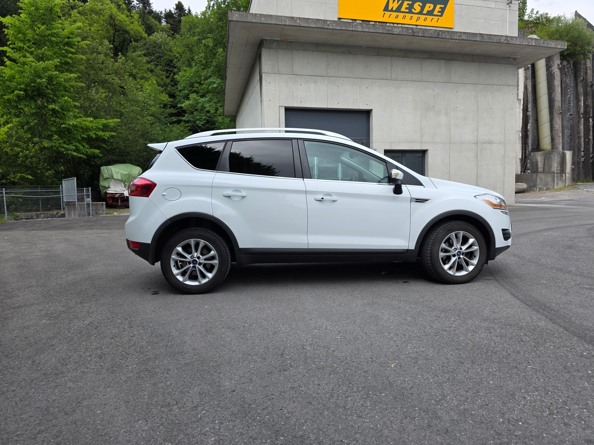 FORD Kuga 2.0 TDCi Titanium 4WD PowerShift-image-10
