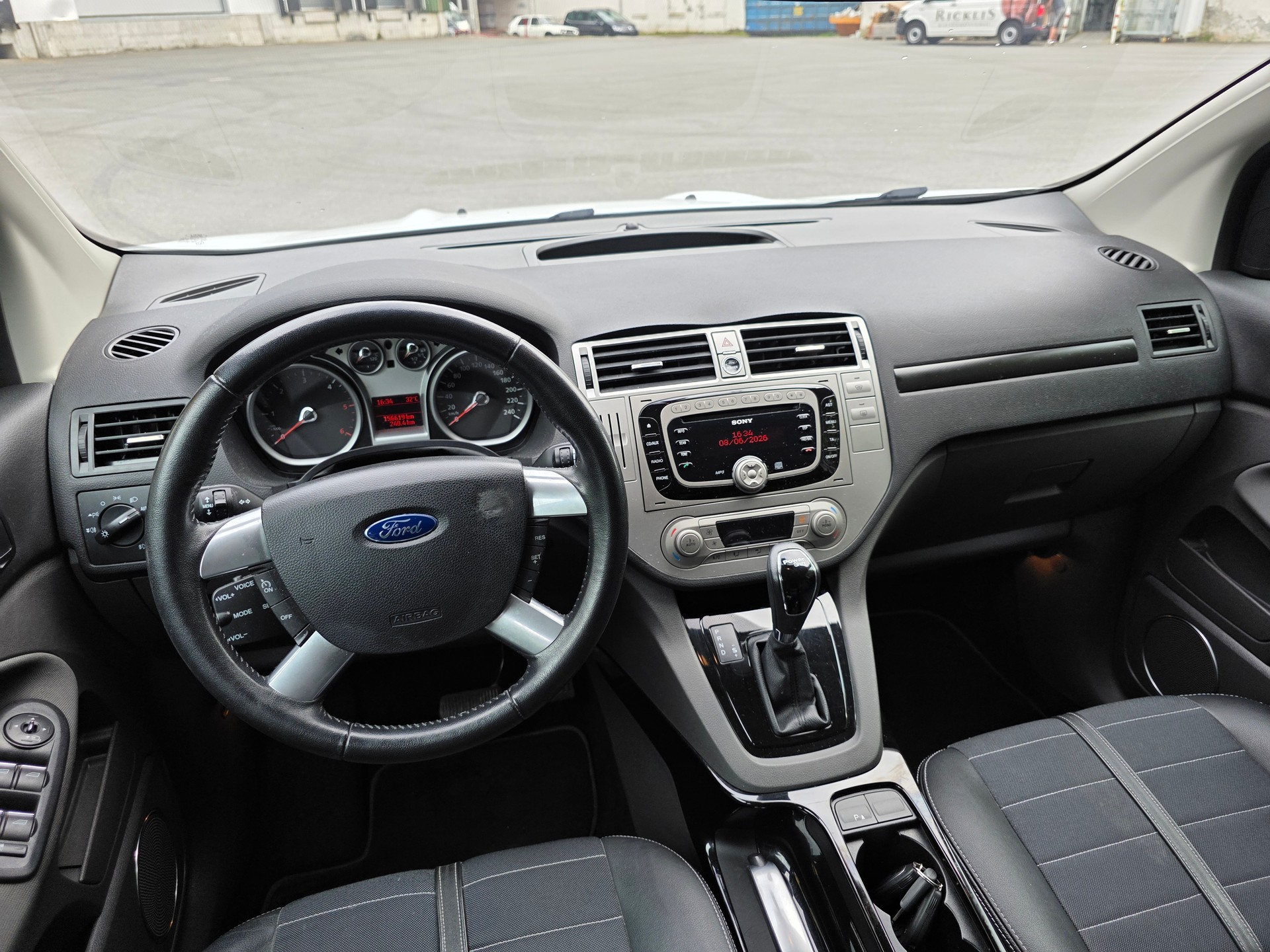 FORD Kuga 2.0 TDCi Titanium 4WD PowerShift-image-18