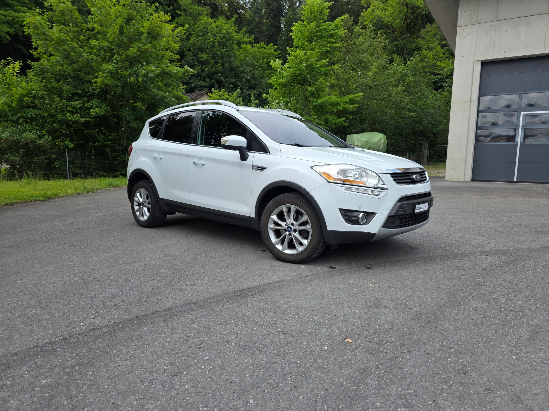 FORD Kuga 2.0 TDCi Titanium 4WD PowerShift-image-6