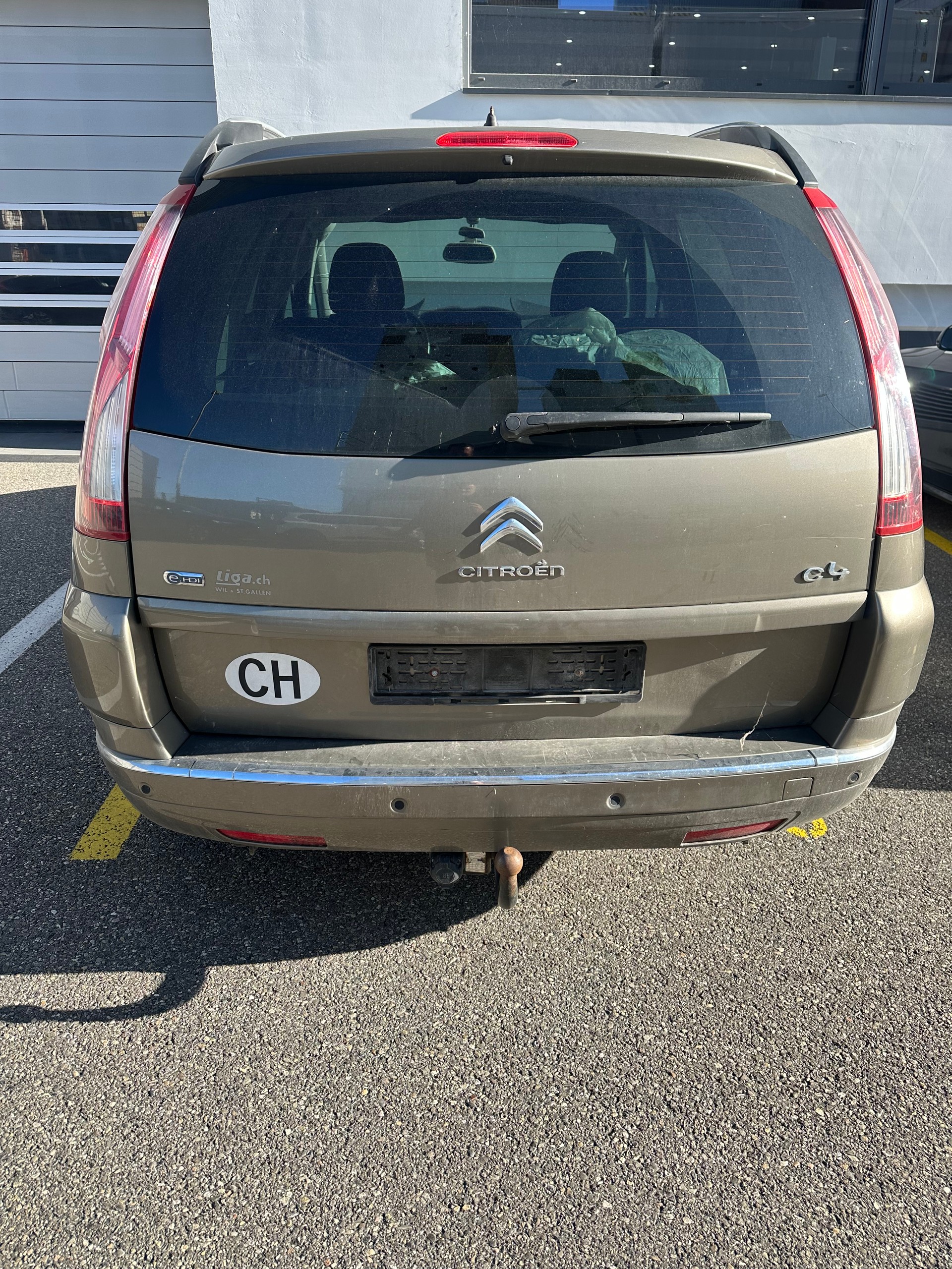 CITROEN Grand C4 Picasso 1.6 HDI 16V Attraction EGS6-image-3