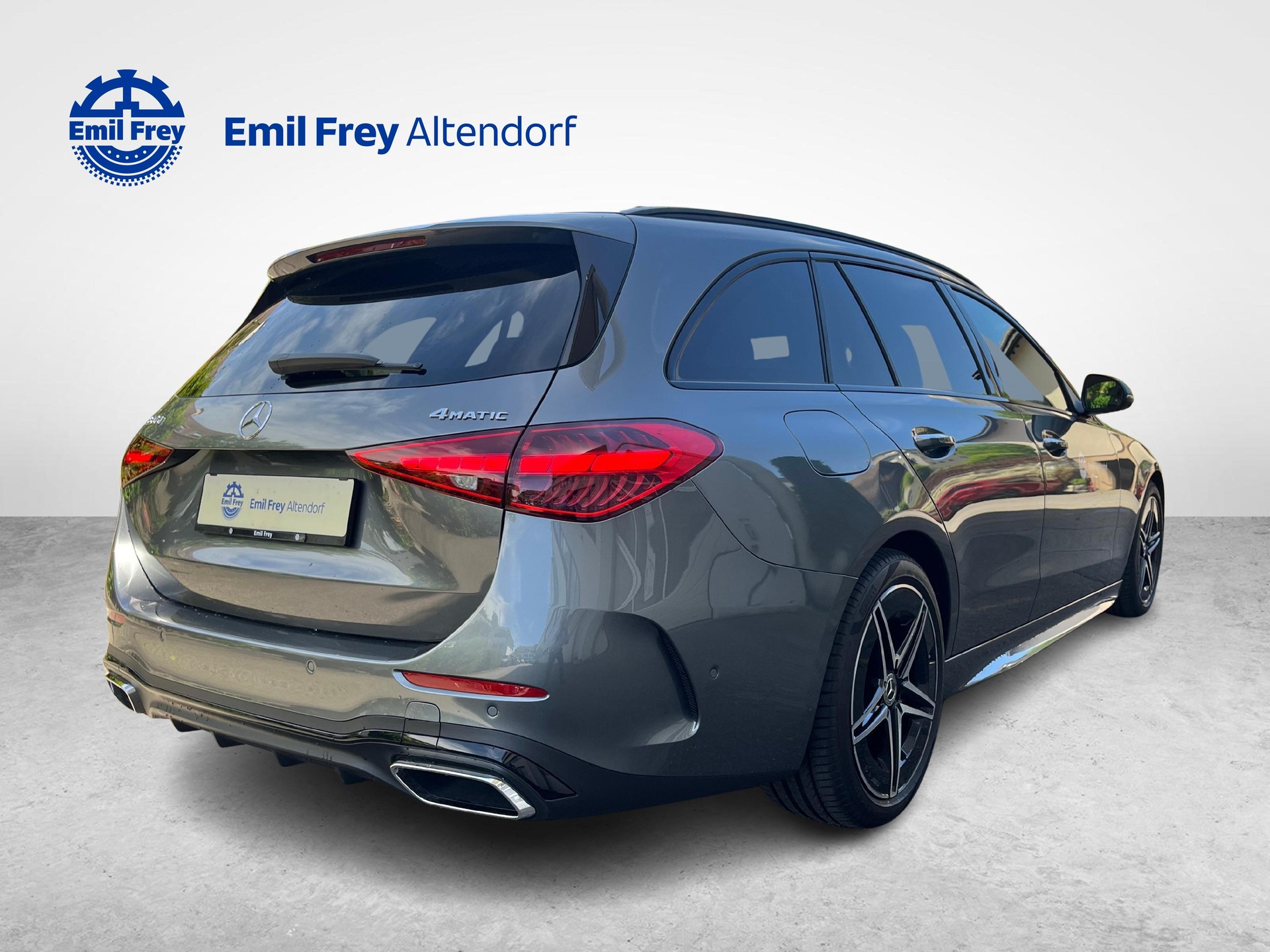 MERCEDES-BENZ C 220 d Swiss Star AMG Line 4matic Kombi-image-4