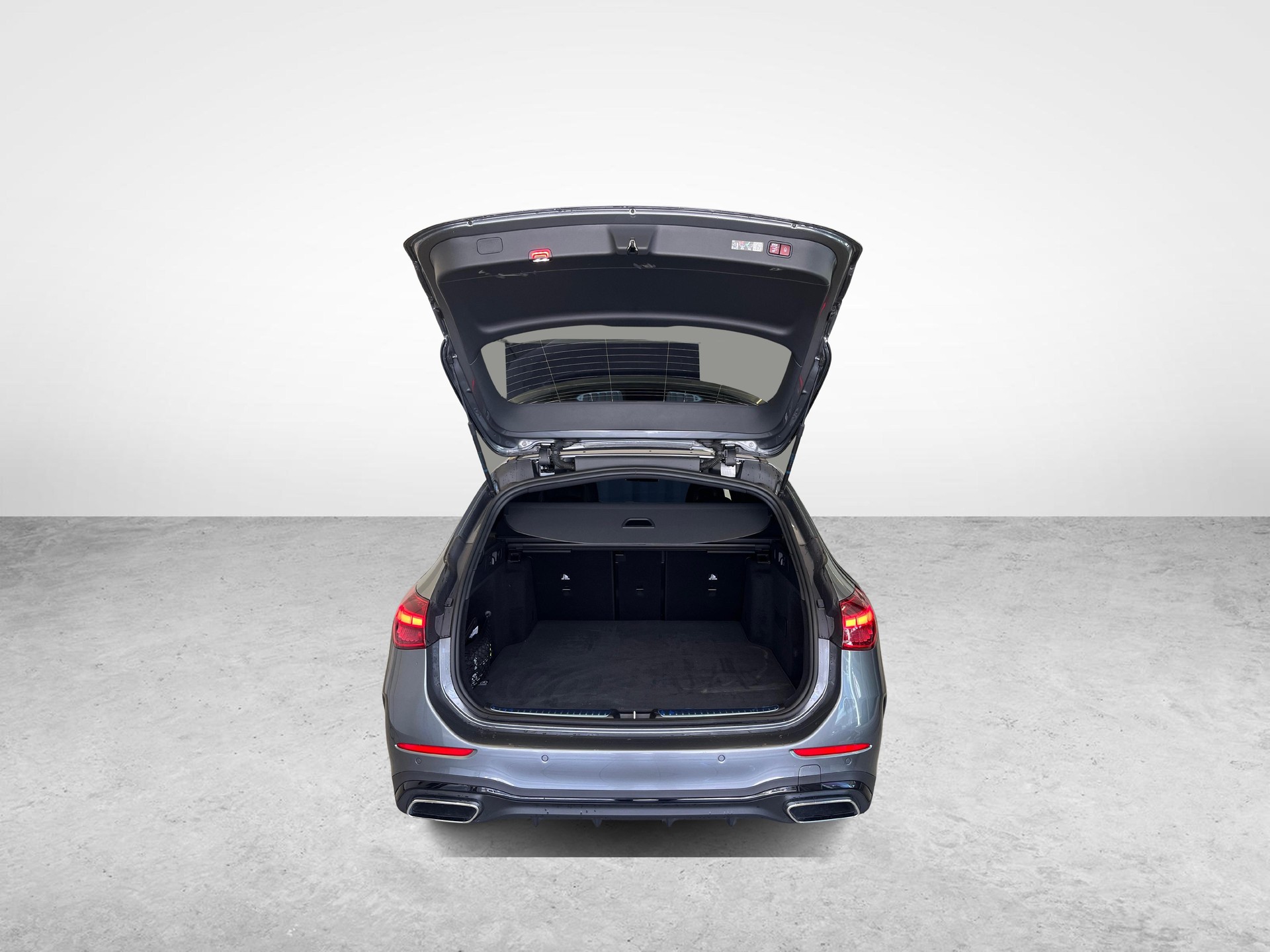 MERCEDES-BENZ C 220 d Swiss Star AMG Line 4matic Kombi-image-11