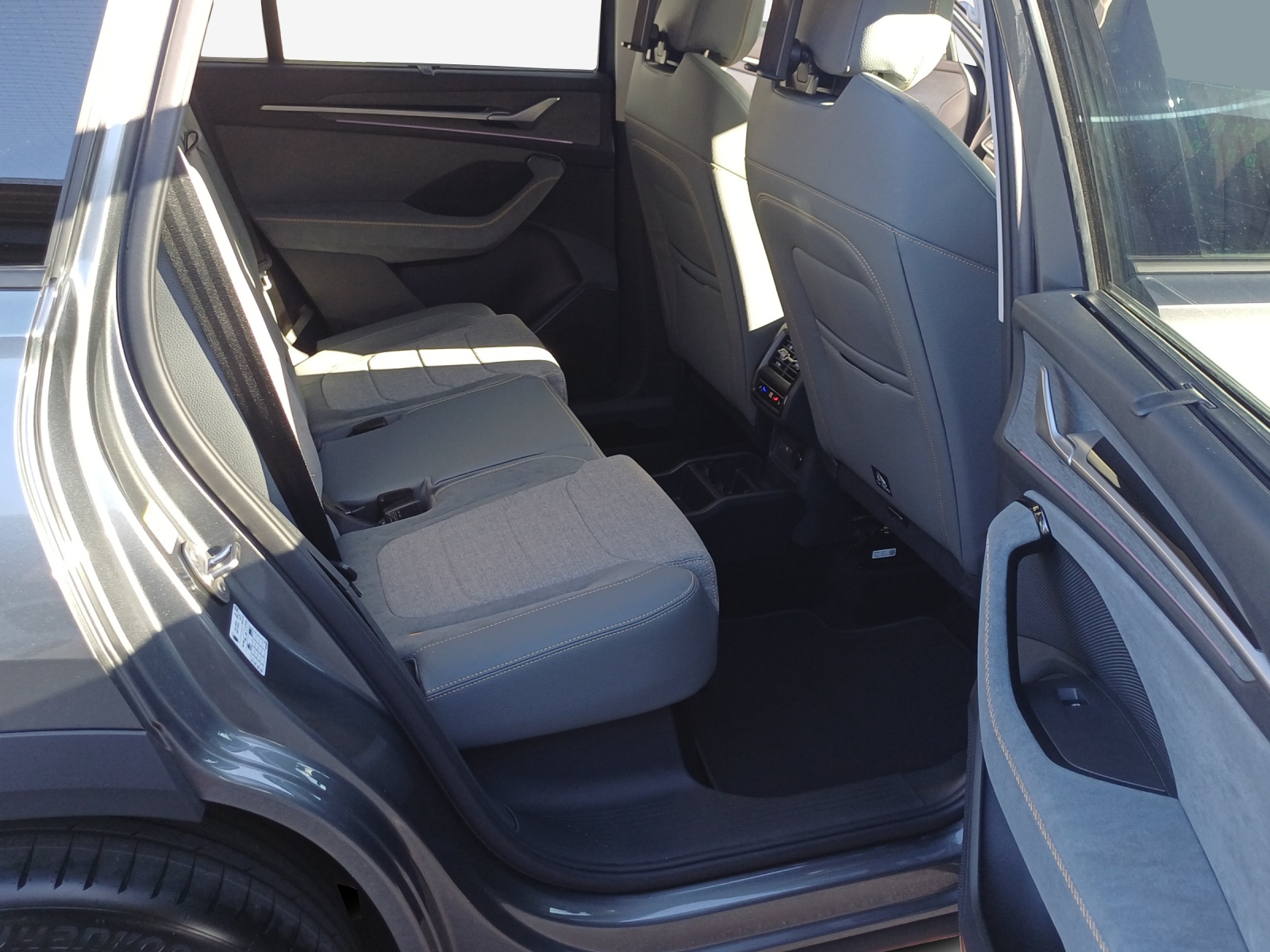 SKODA Kodiaq 2.0 TSI Dynamic 4x4-image-11