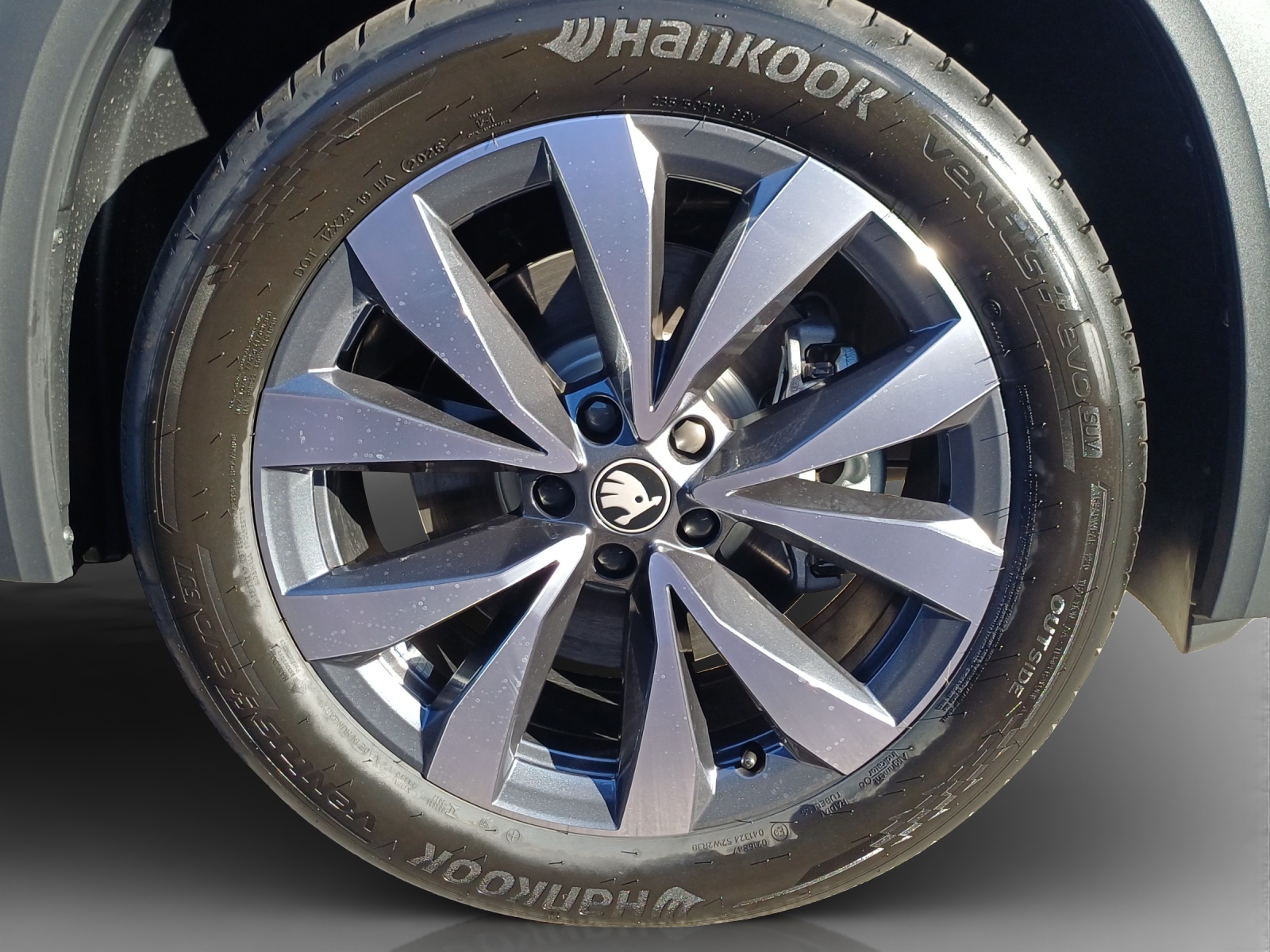 SKODA Kodiaq 2.0 TSI Dynamic 4x4-image-13