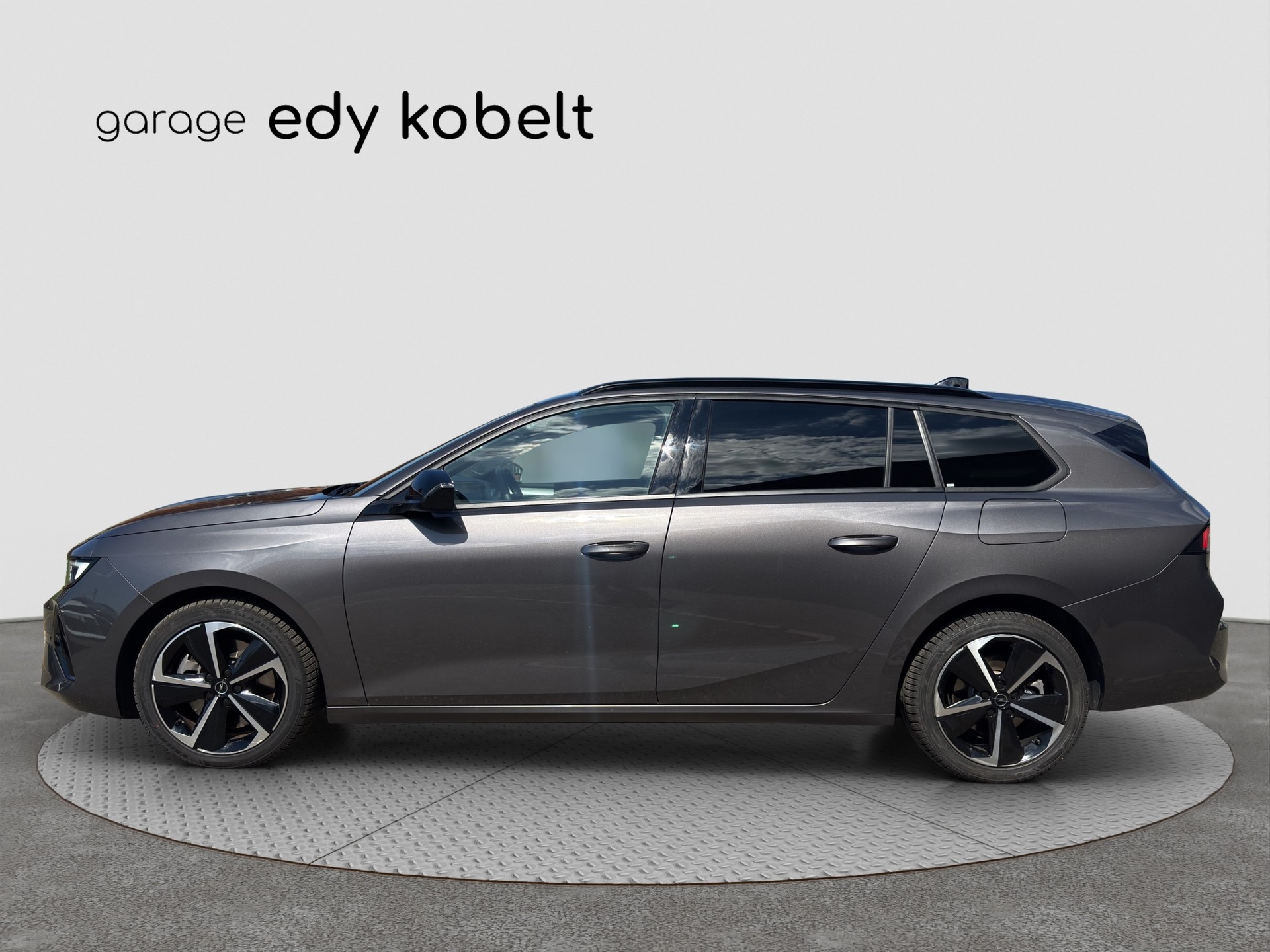 OPEL Astra Sports Tourer 1.6 PHEV Turbo GS A-image-1