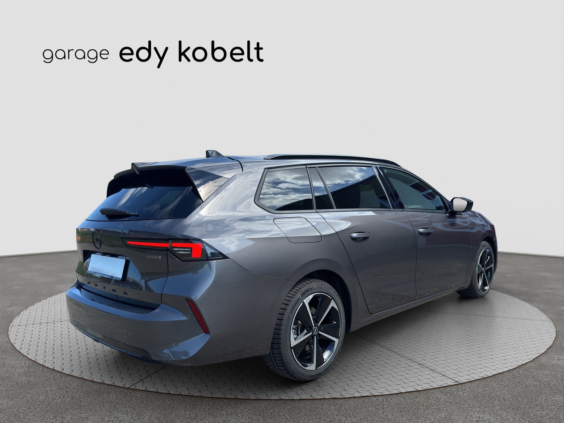 OPEL Astra Sports Tourer 1.6 PHEV Turbo GS A-image-13