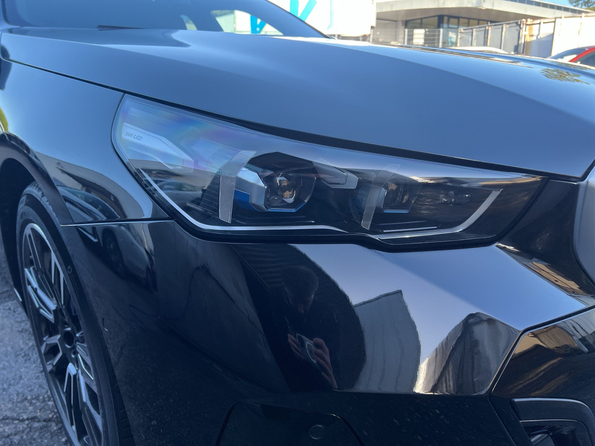BMW 530e xDrive Touring M Sport Steptronic-image-17