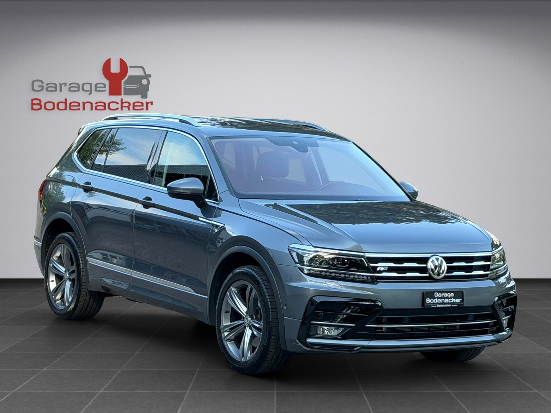 VW Tiguan Allspace 2.0 TDI SCR Highline 4MotionDSG * R Line * 200PS * AHK * Standheizung *-image-6