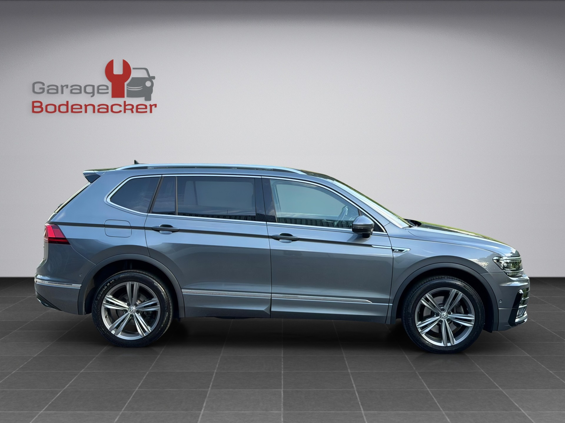 VW Tiguan Allspace 2.0 TDI SCR Highline 4MotionDSG * R Line * 200PS * AHK * Standheizung *-image-5