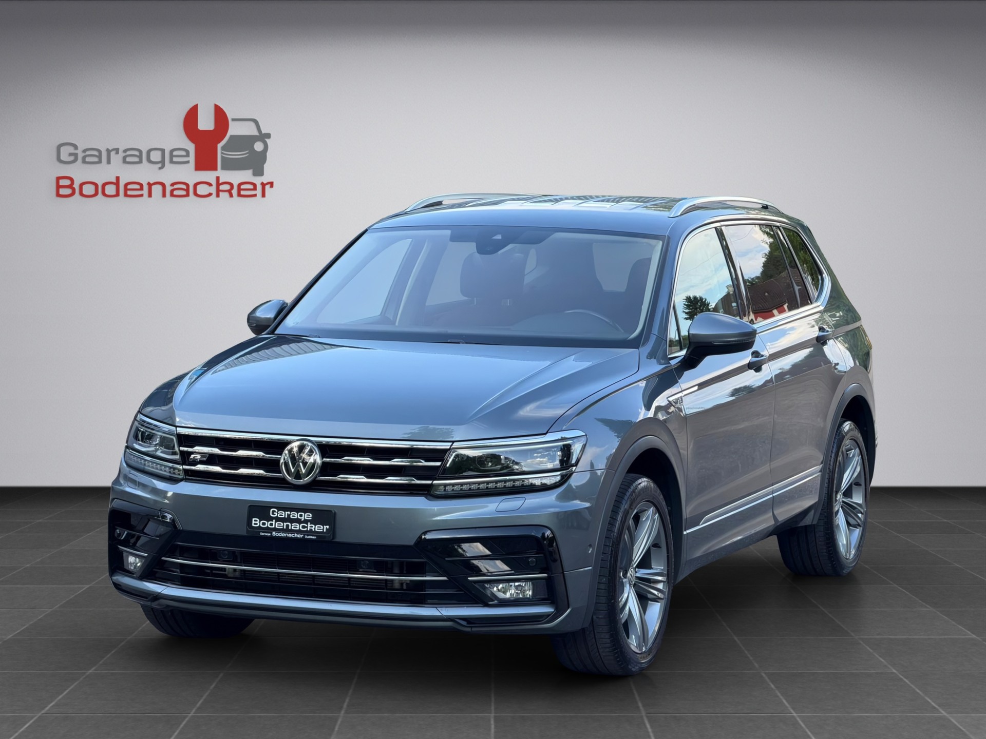 VW Tiguan Allspace 2.0 TDI SCR Highline 4MotionDSG * R Line * 200PS * AHK * Standheizung *-image-1