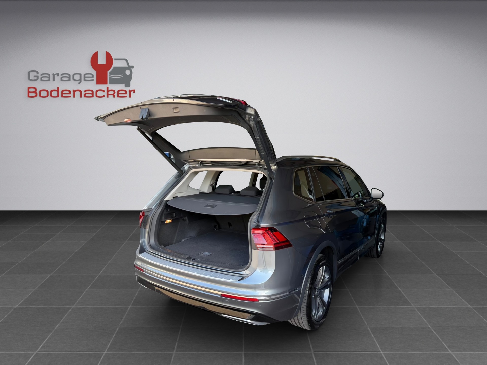 VW Tiguan Allspace 2.0 TDI SCR Highline 4MotionDSG * R Line * 200PS * AHK * Standheizung *-image-18