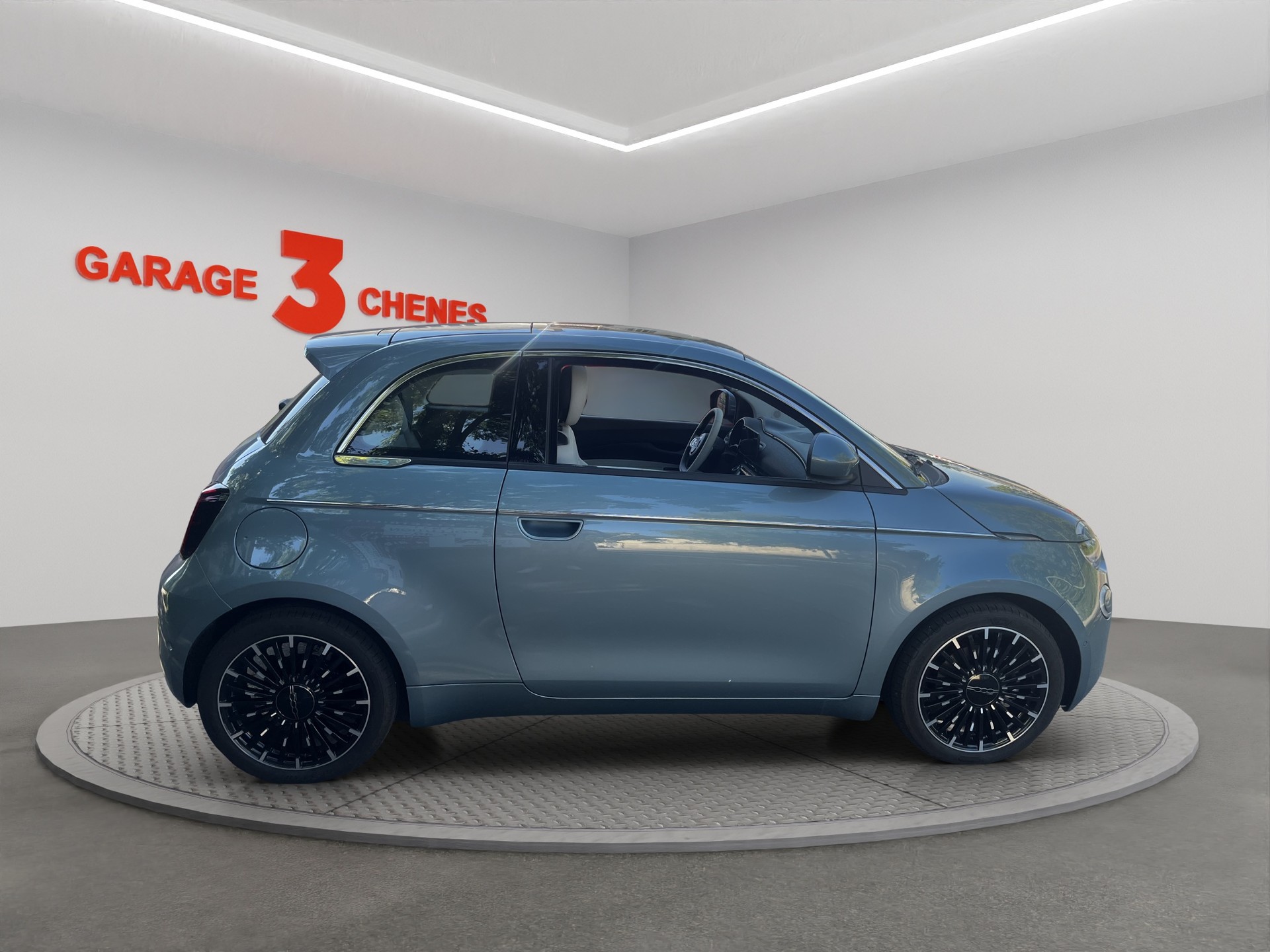 FIAT 500 electric 87 kW La Prima-image-2