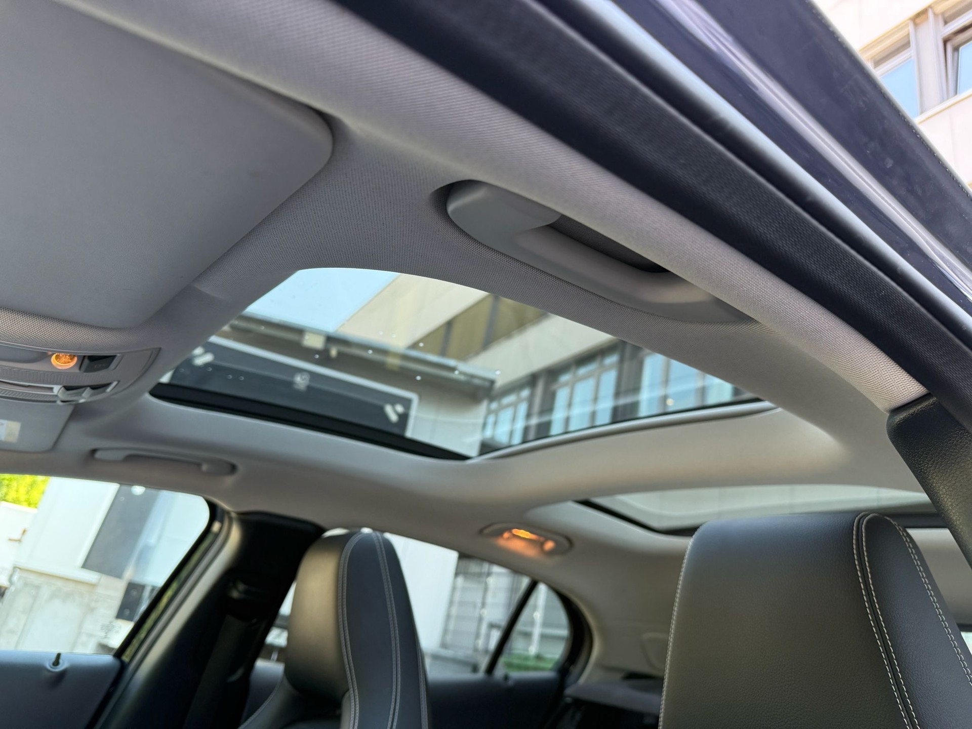 MERCEDES-BENZ GLA 200 Night Star-image-6