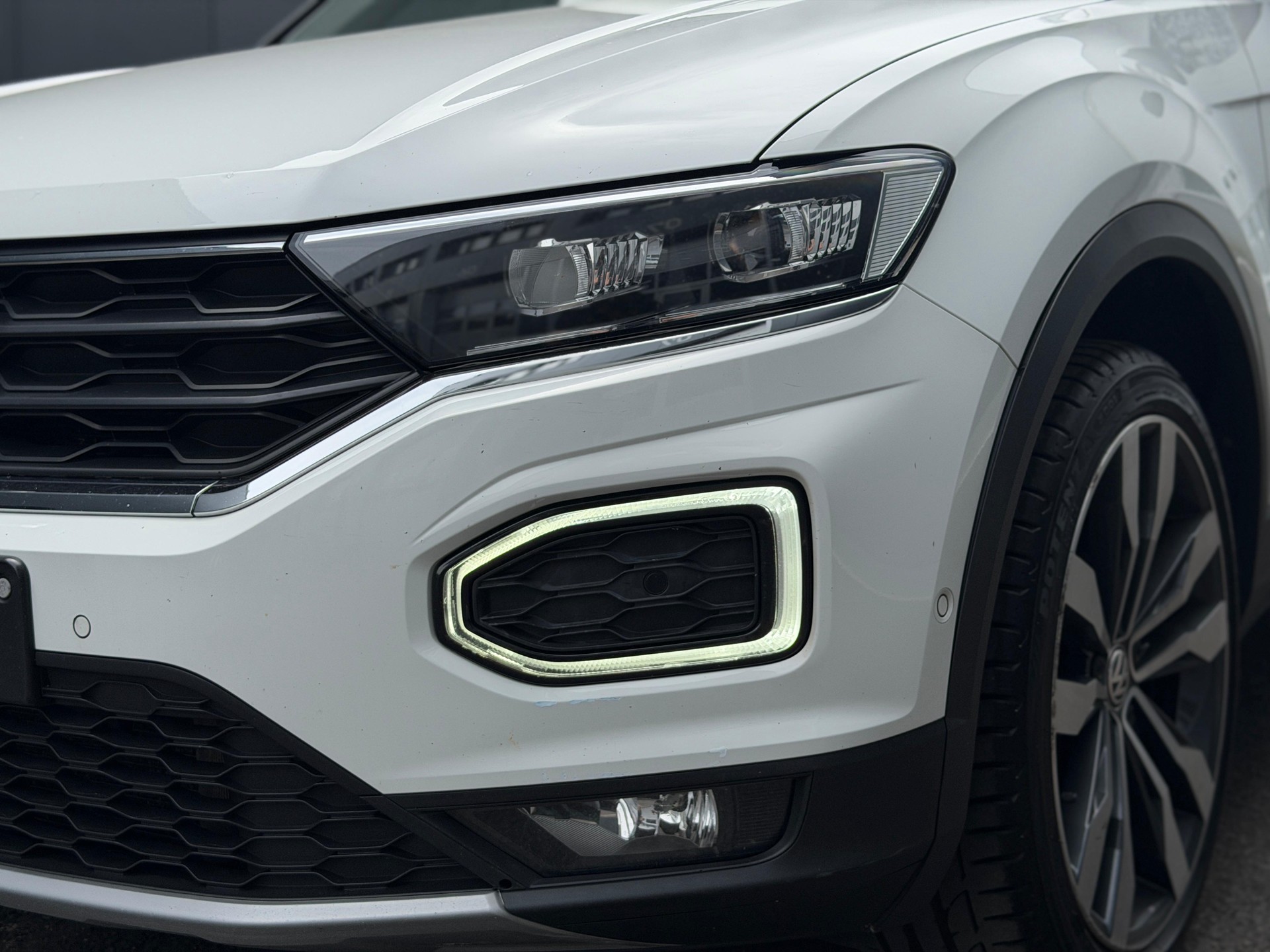 VW T-Roc 2.0 TSI Sport DSG 4Motion-image-2