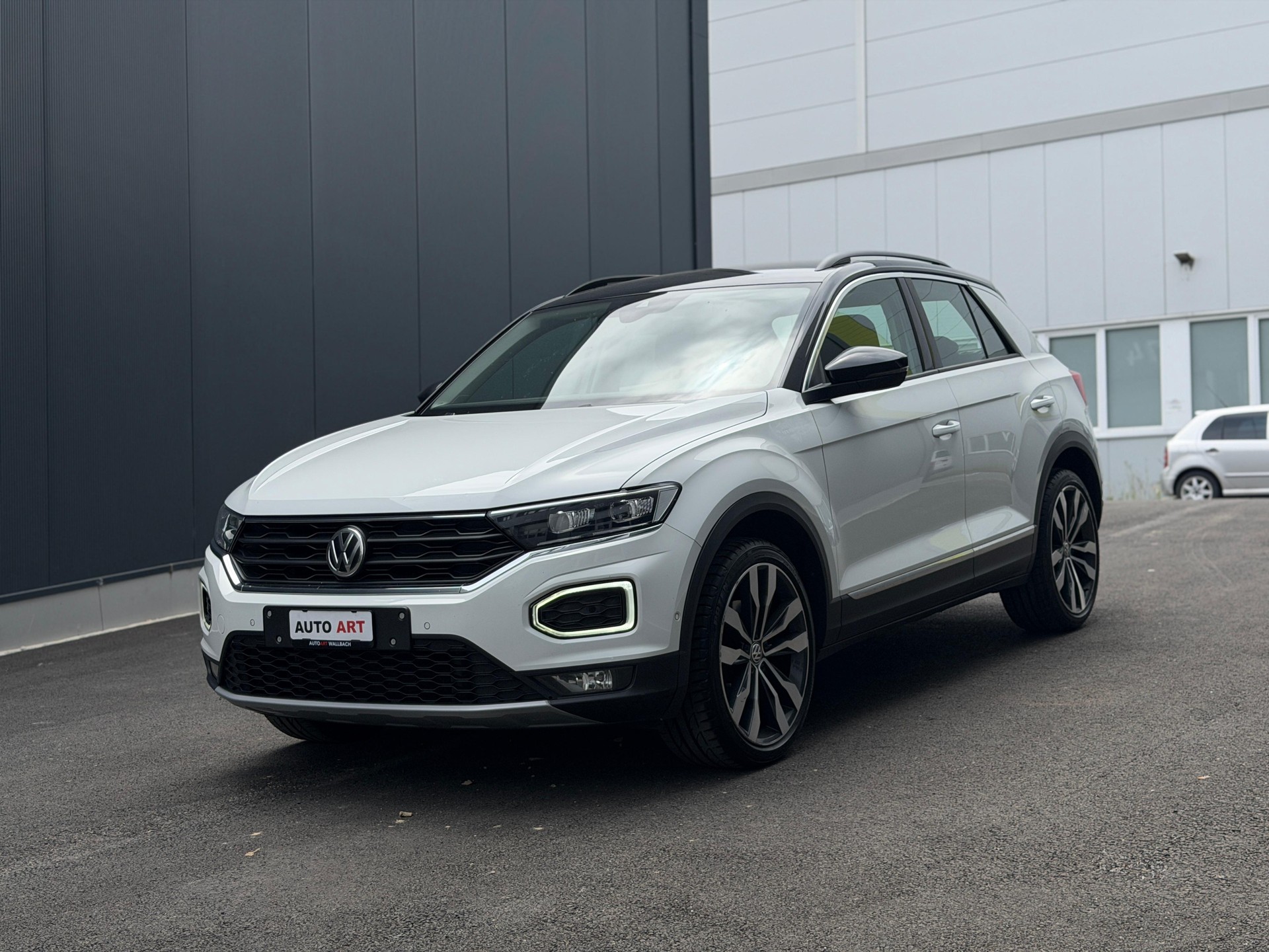 VW T-Roc 2.0 TSI Sport DSG 4Motion-image-1