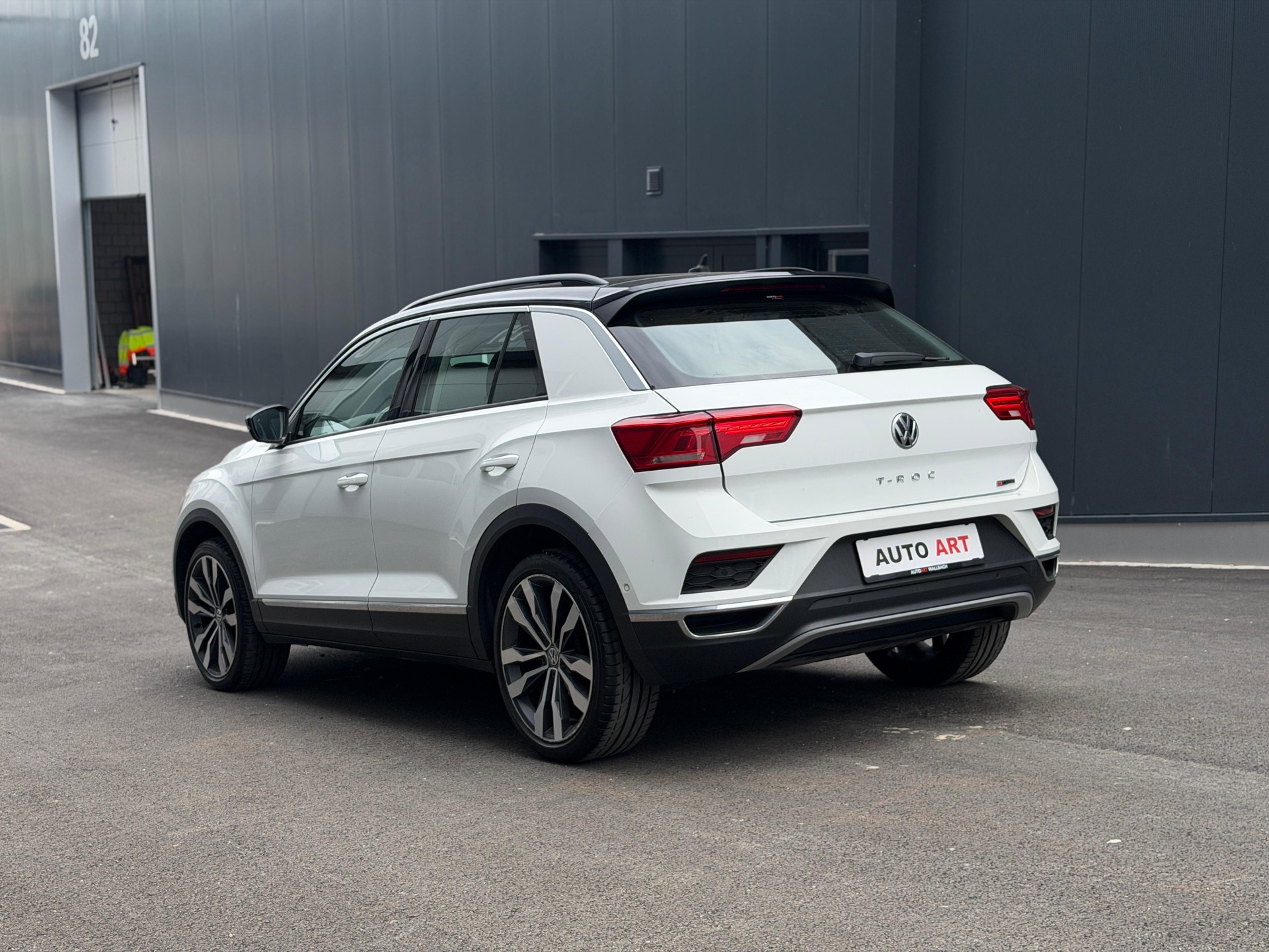 VW T-Roc 2.0 TSI Sport DSG 4Motion-image-4