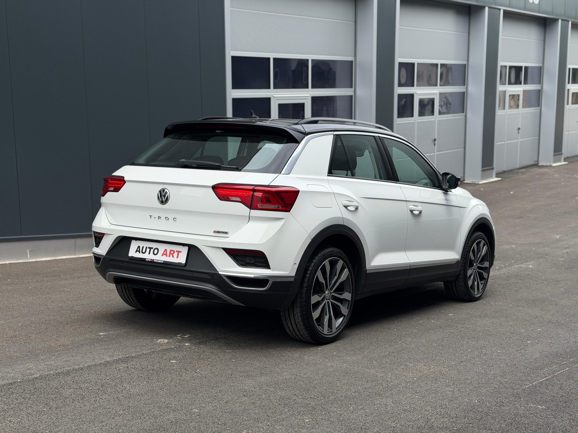 VW T-Roc 2.0 TSI Sport DSG 4Motion-image-5