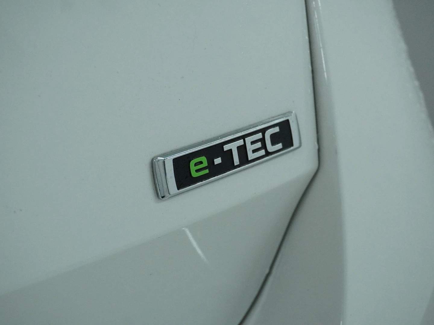 SKODA Octavia Combi 1.0 TSI mHEV DSG Ambition-image-9