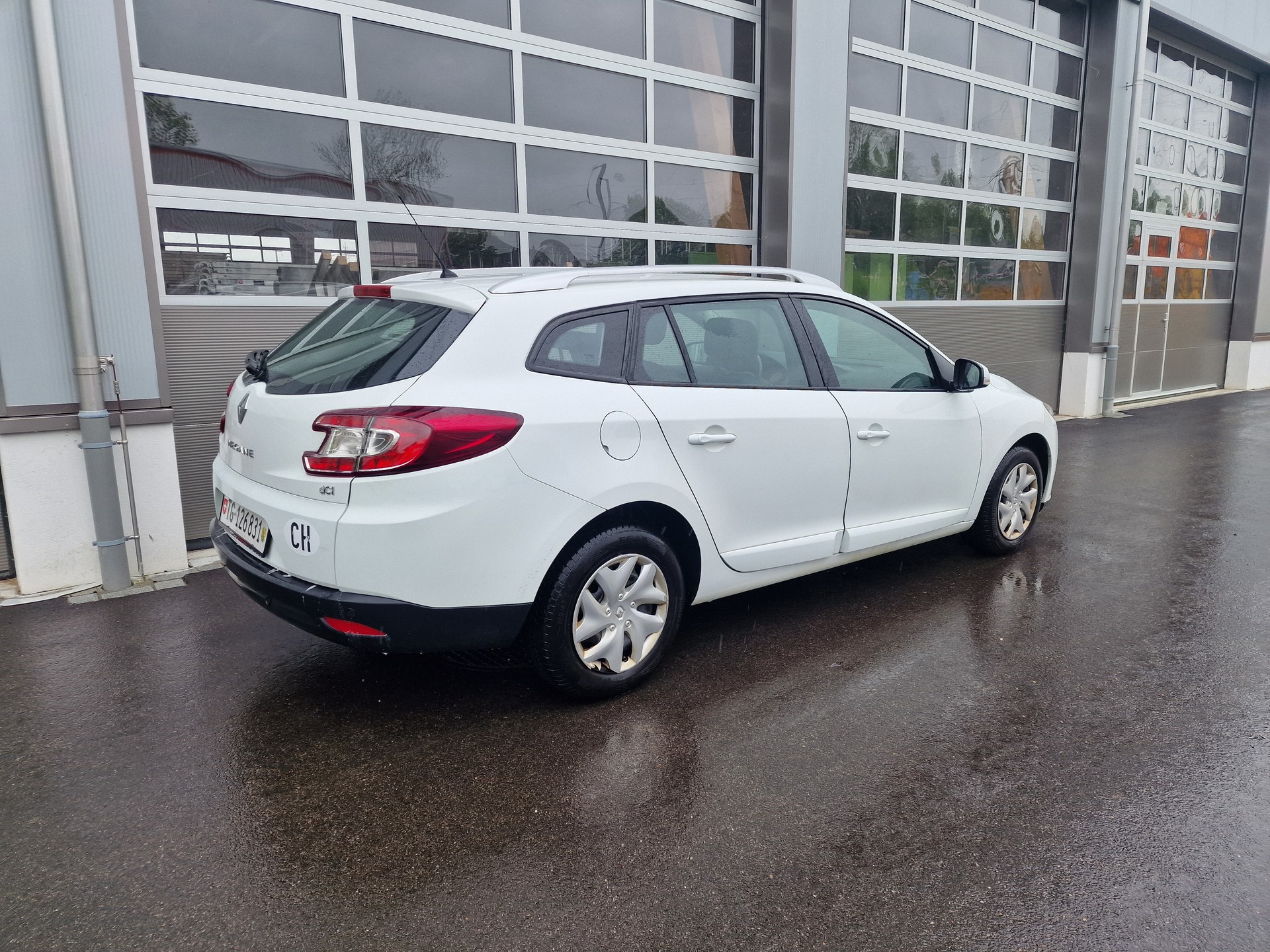 RENAULT Mégane Grandtour 1.5 dCi Expression EDC-image-2