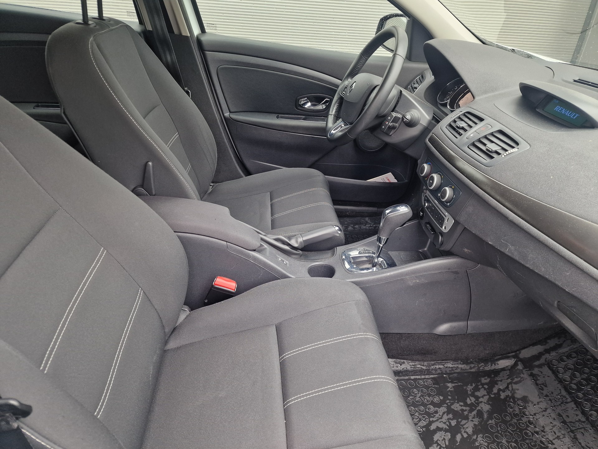 RENAULT Mégane Grandtour 1.5 dCi Expression EDC-image-5