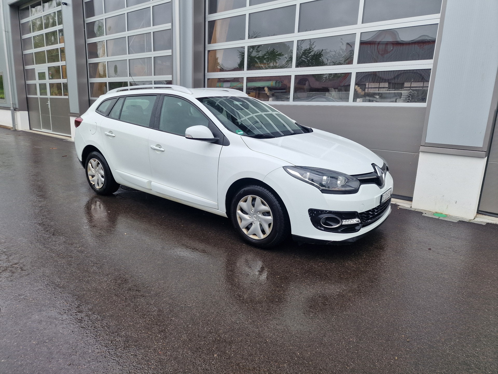 RENAULT Mégane Grandtour 1.5 dCi Expression EDC-image-0