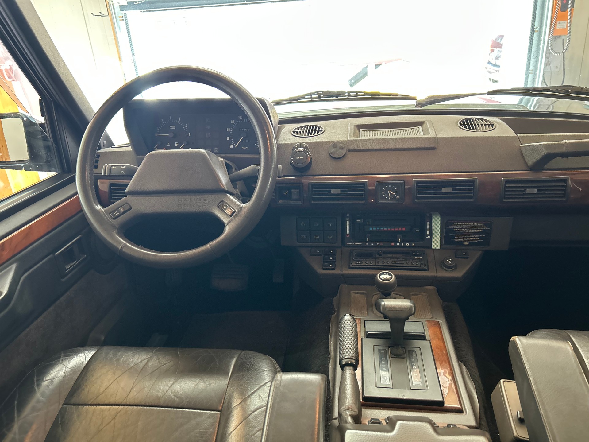 LAND ROVER Range Rover 3.9 Vogue SE *Ardennes Green* 1. Hand / Top Ausstattung-image-10