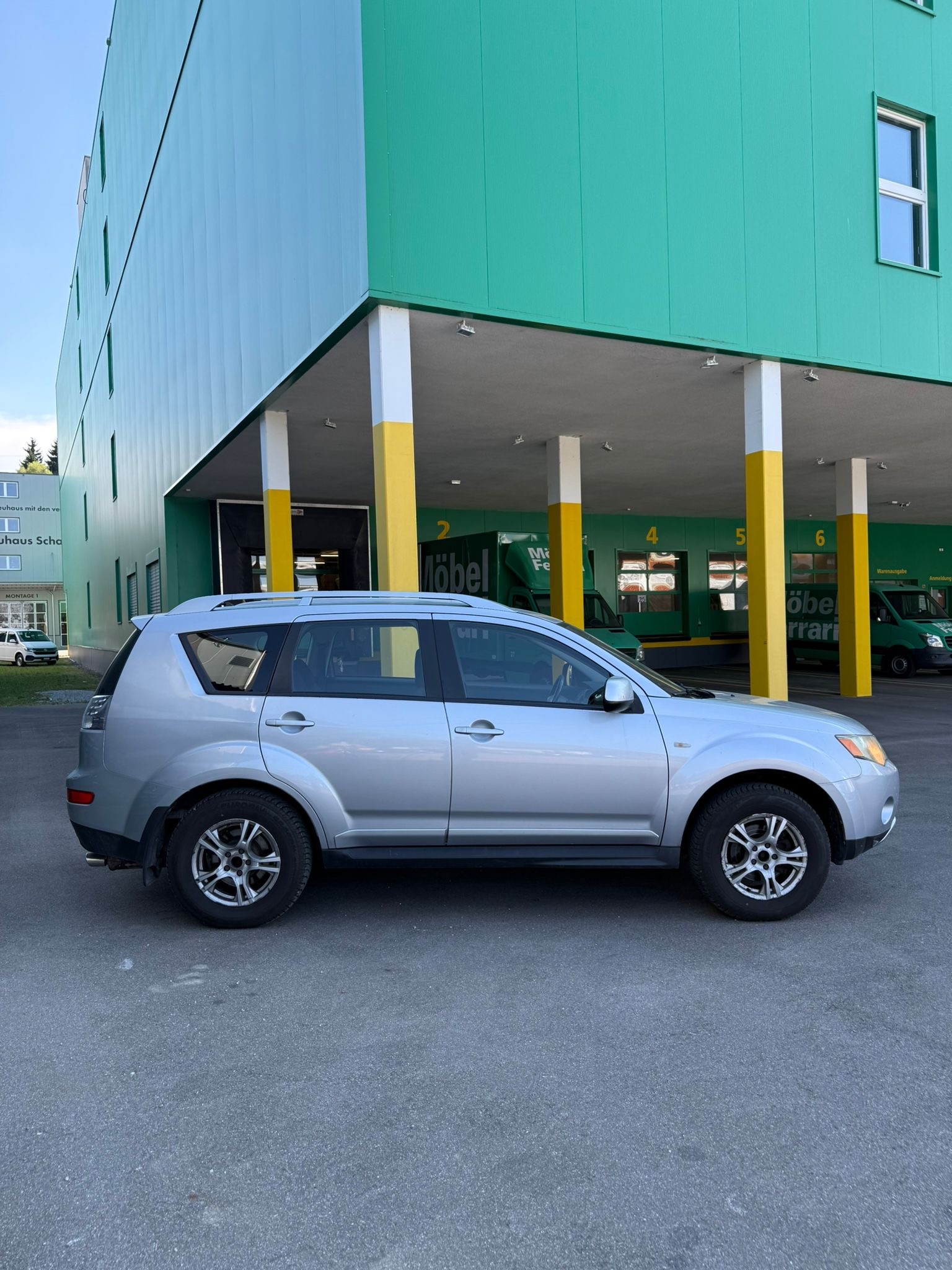 MITSUBISHI Outlander 2.4 Intense 4WD-image-3
