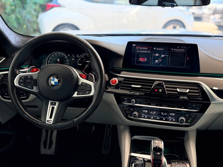 BMW M5 xDrive Drivelogic, foto 11 di 20