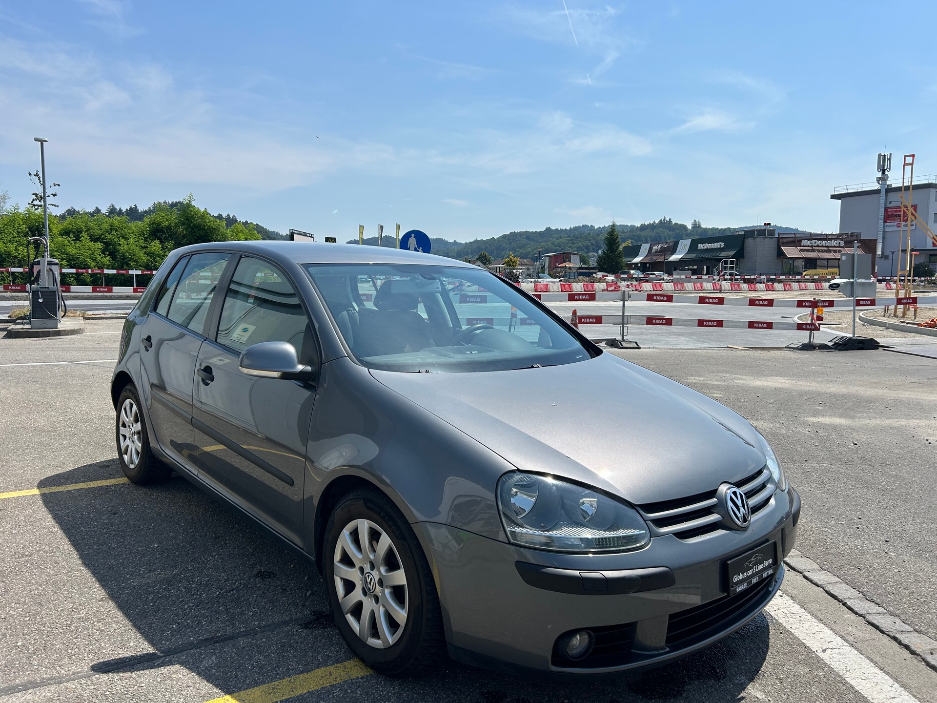 VW Golf 2.0 FSI Comfortline-image-1