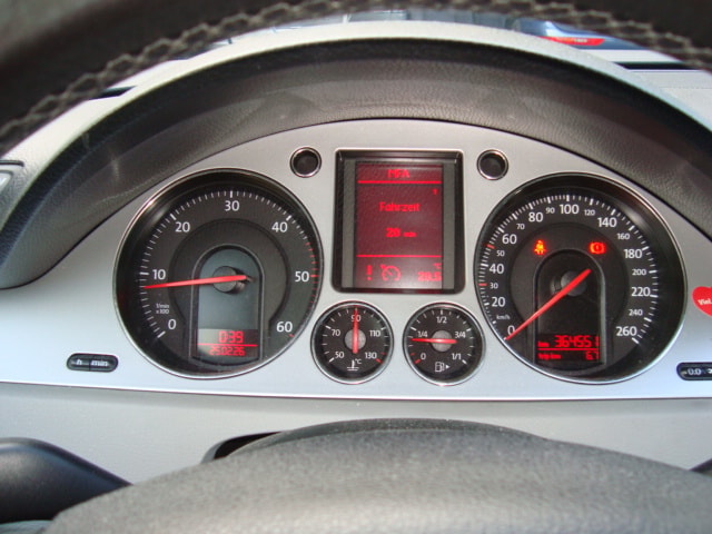 VW Passat Variant 2.0 TDI Highline-image-11