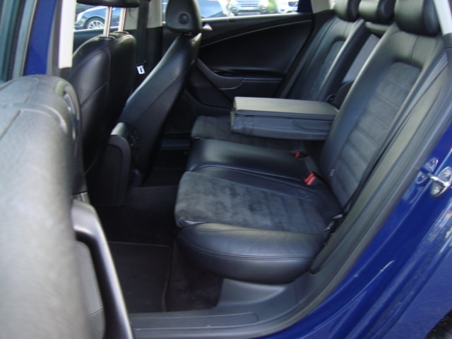 VW Passat Variant 2.0 TDI Highline-image-5