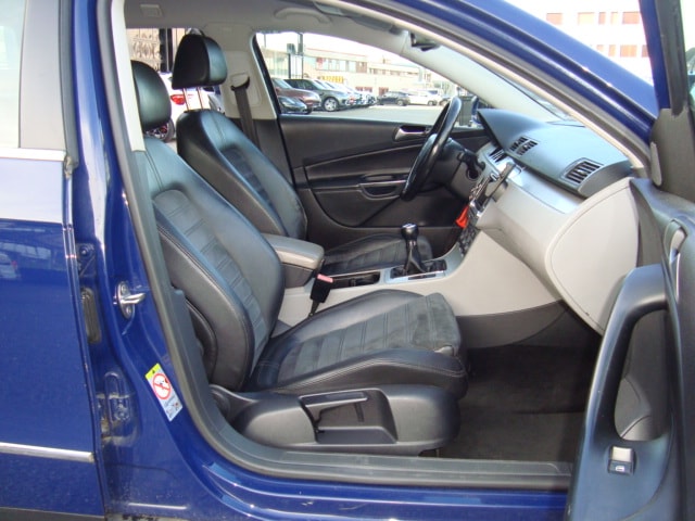 VW Passat Variant 2.0 TDI Highline-image-3