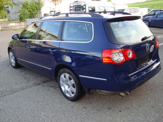 VW Passat Variant 2.0 TDI Highline-image-10