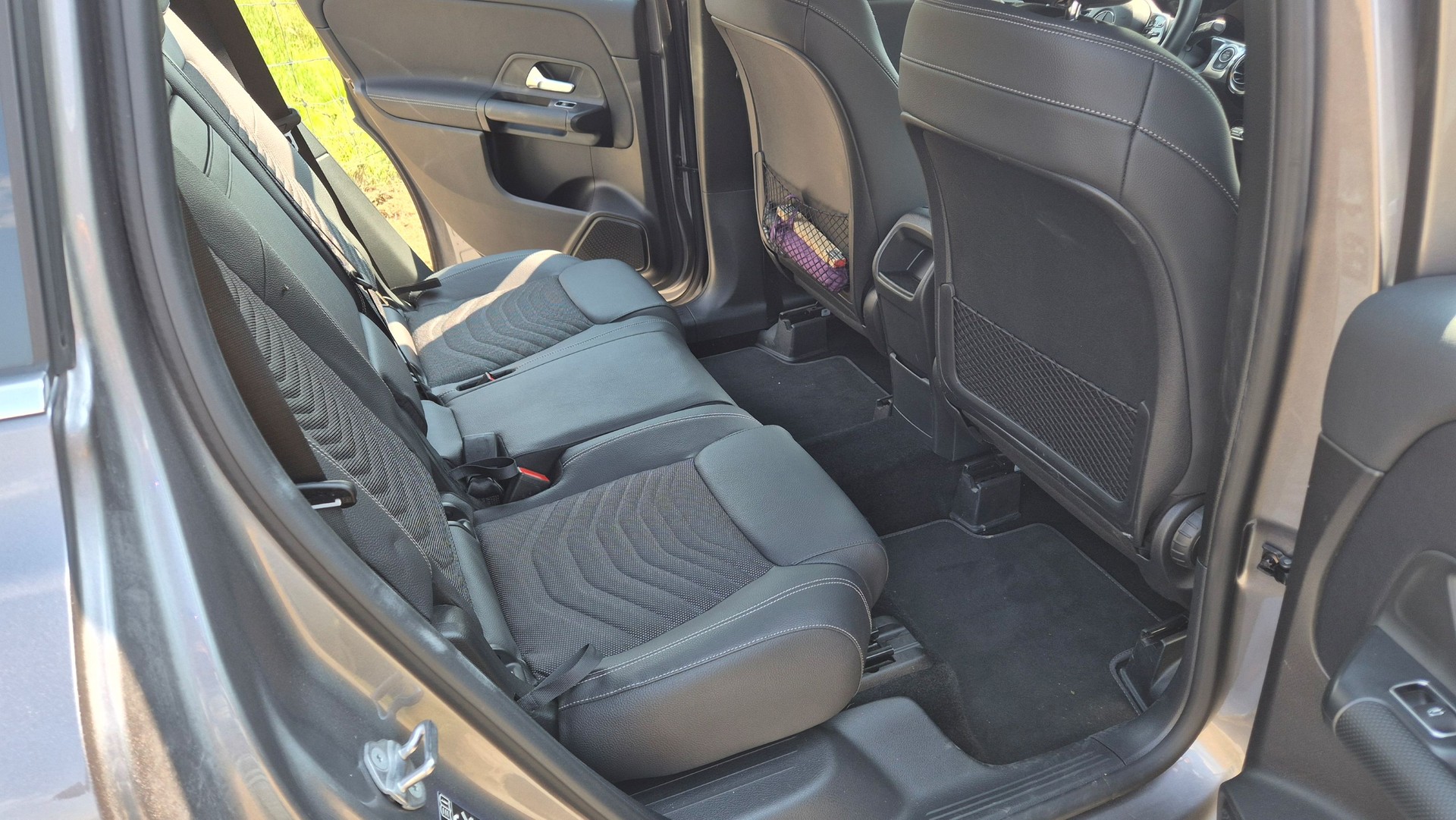 MERCEDES-BENZ GLB 250 Style 4matic-image-12