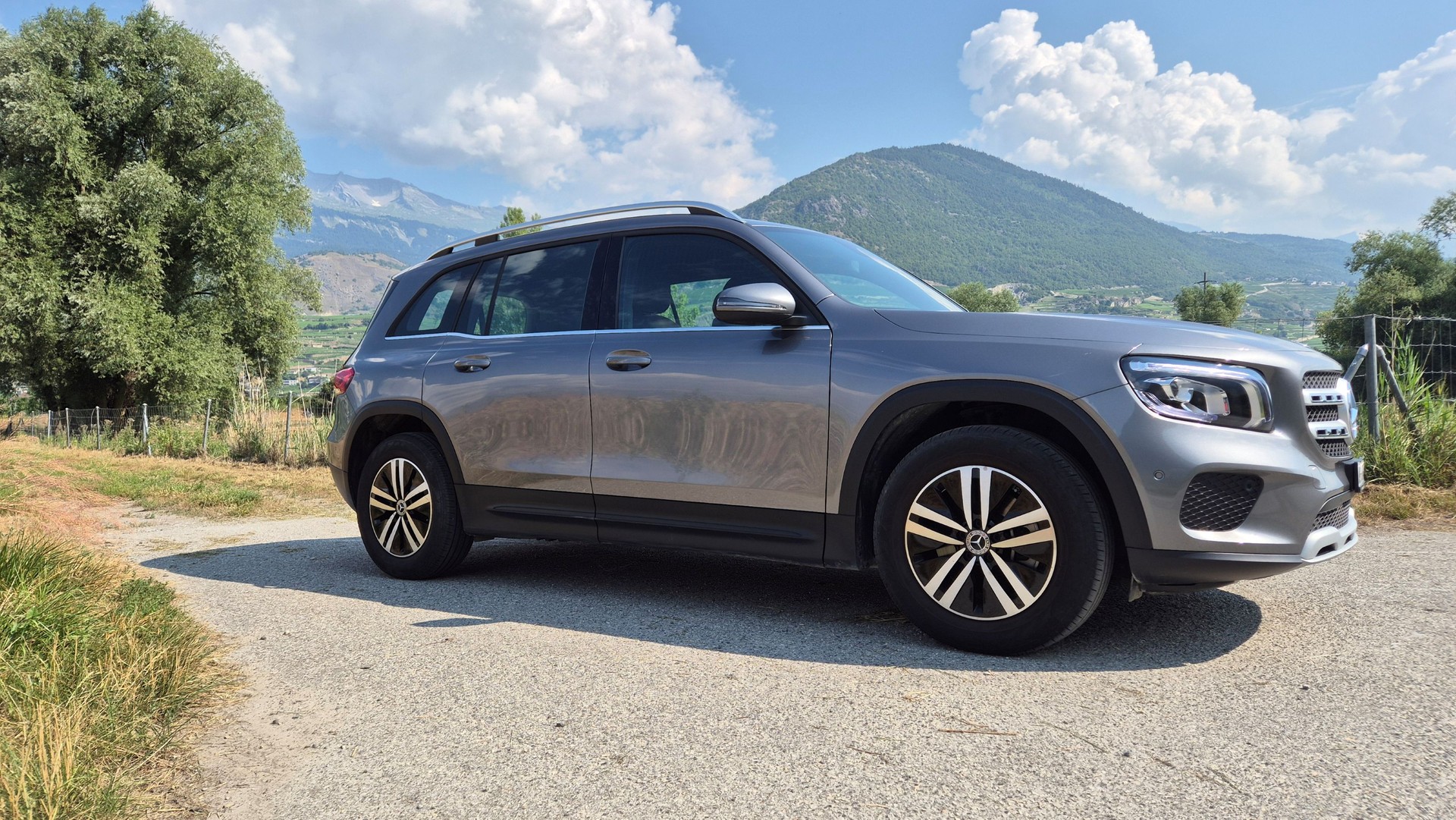 MERCEDES-BENZ GLB 250 Style 4matic-image-3