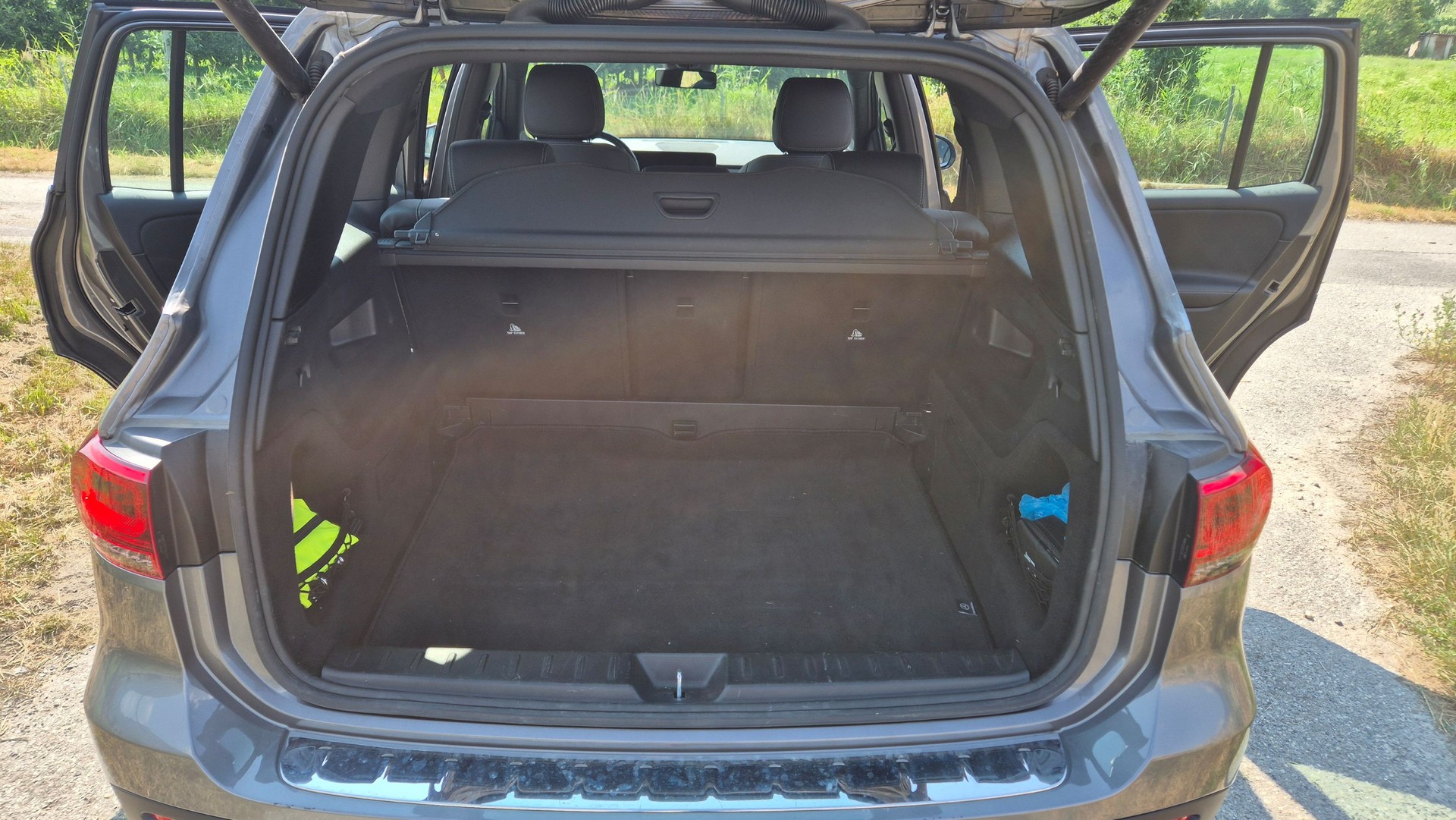 MERCEDES-BENZ GLB 250 Style 4matic-image-13