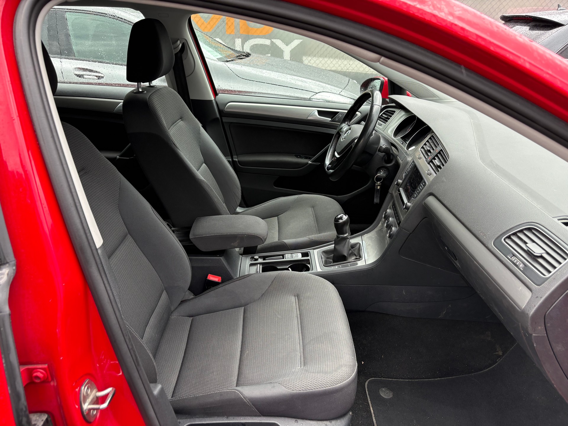 VW Golf Variant 1.6 TDI Comfortline-image-9
